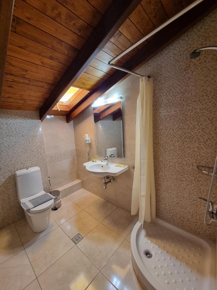 Executive Triple Studio