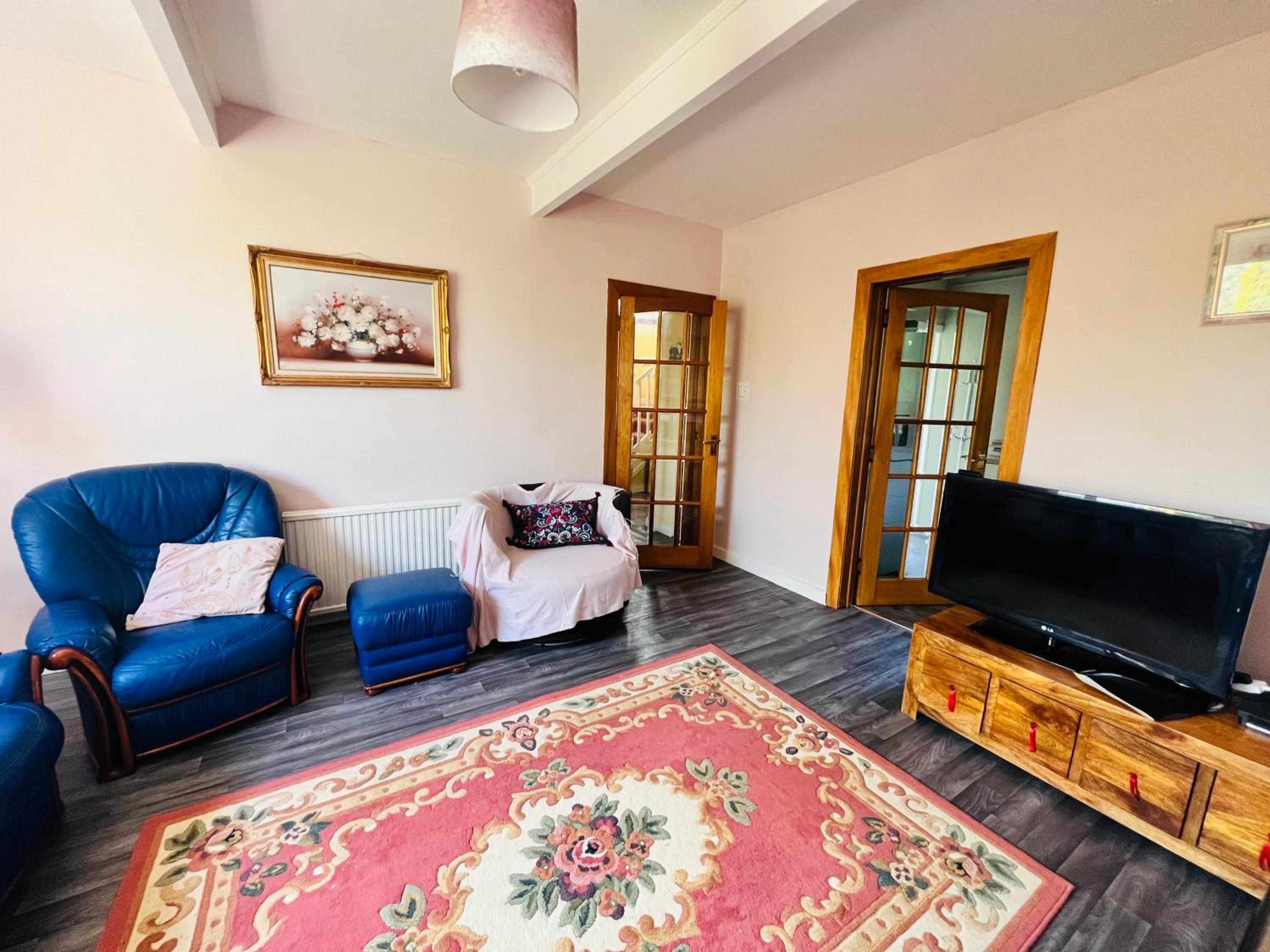 Three-Bedroom House photo 1