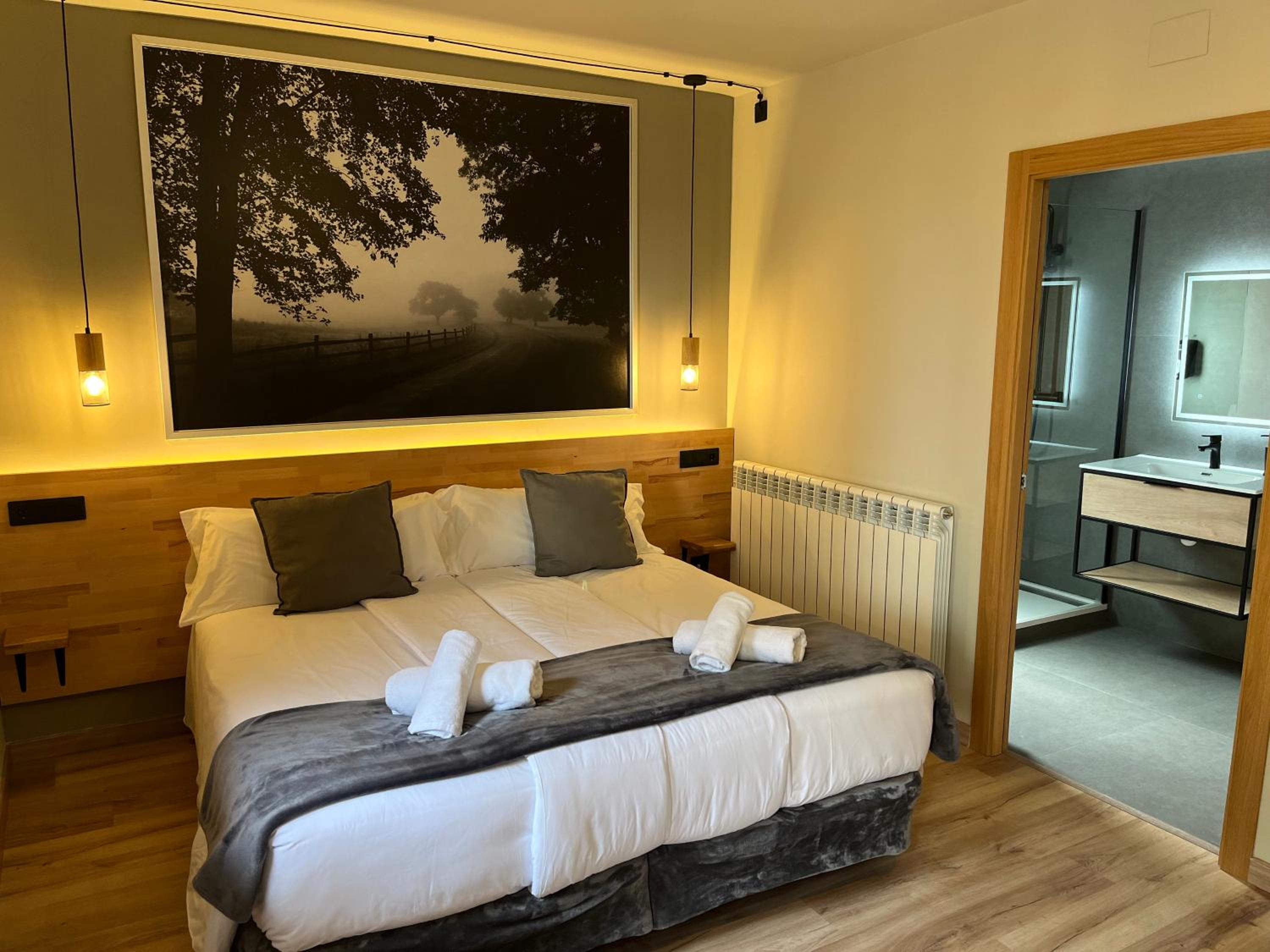 Double Room - Photo 3