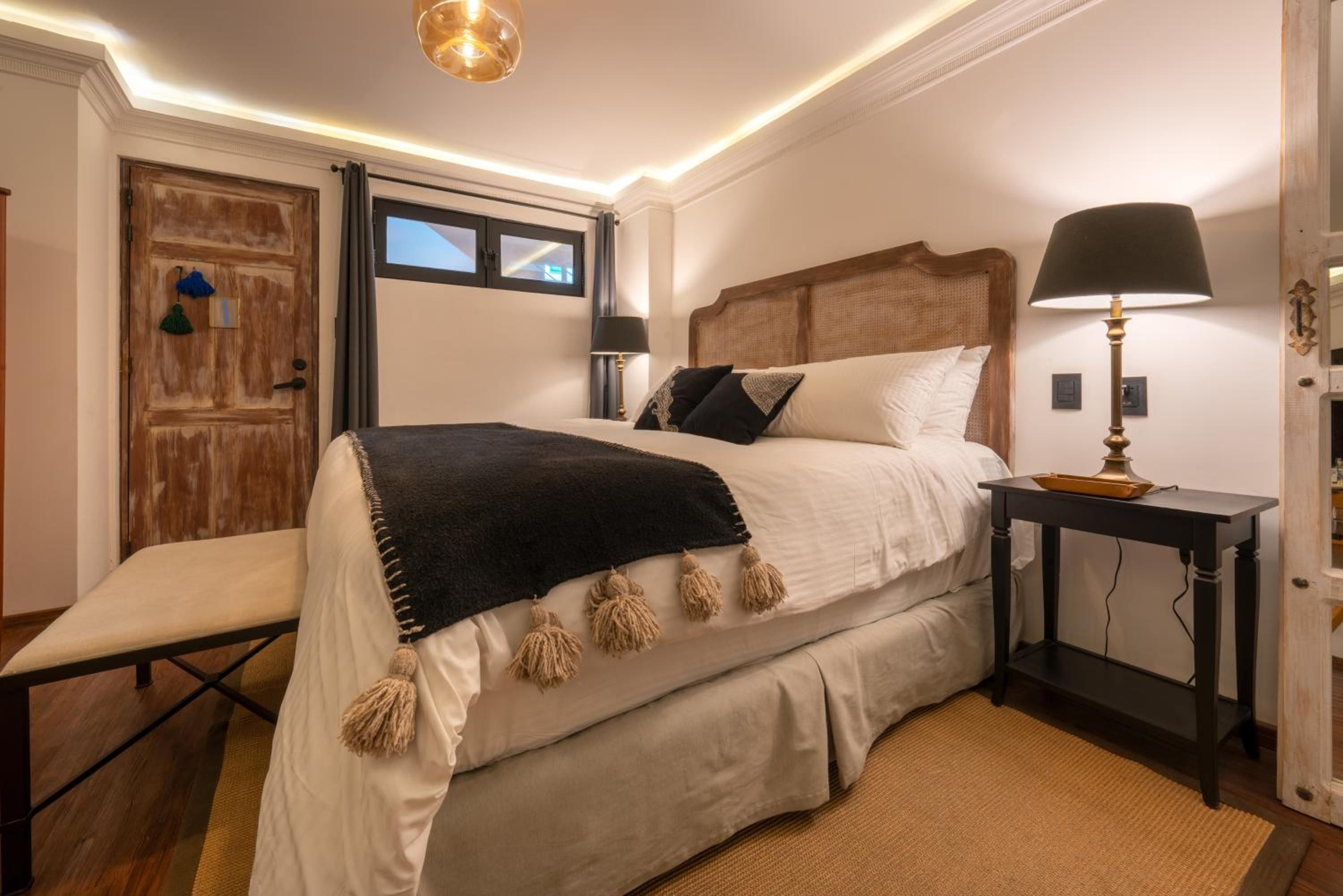 Standard Suite - Photo 28