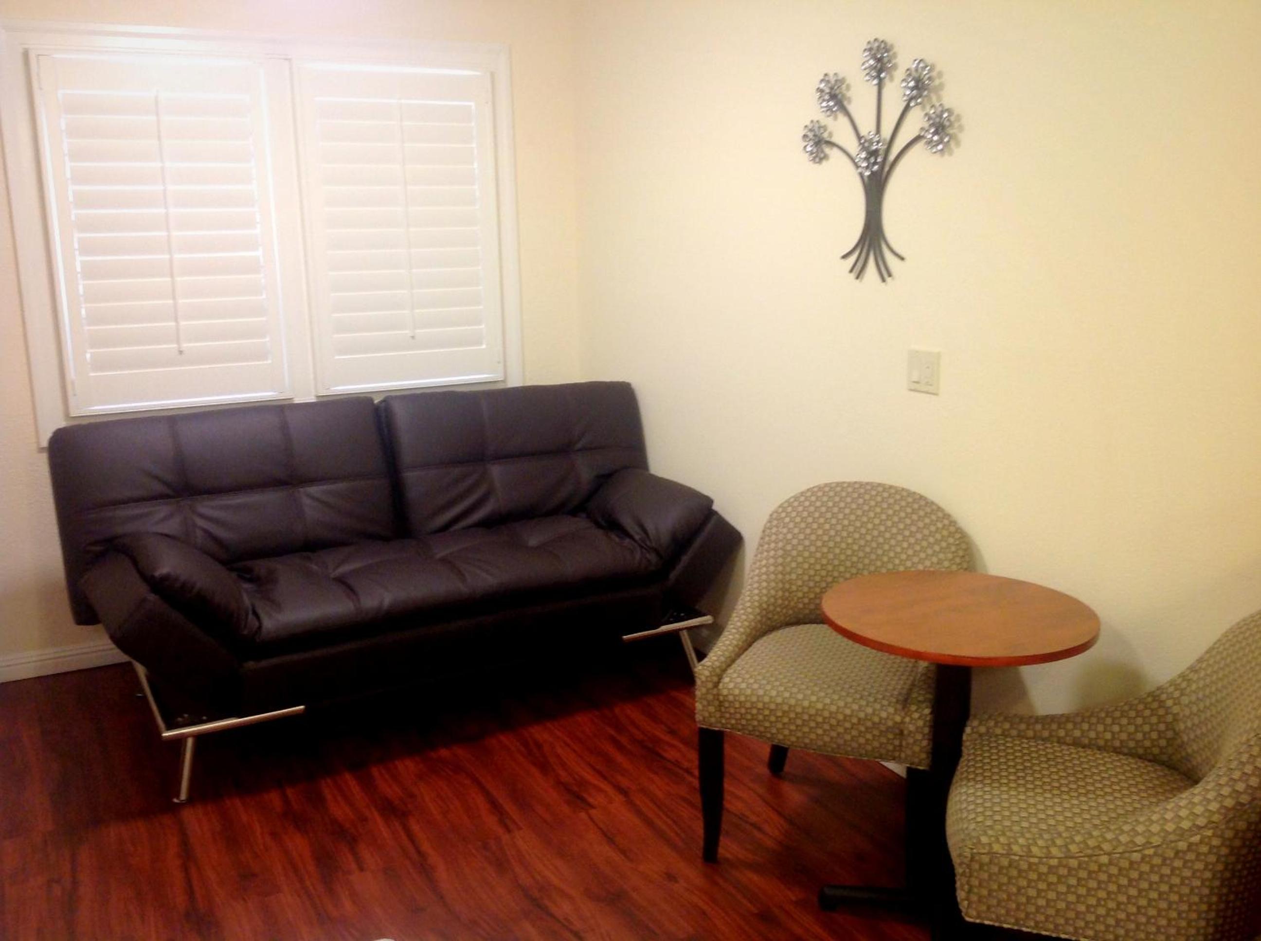 Superior Queen Room with Two Queen Beds photo 3