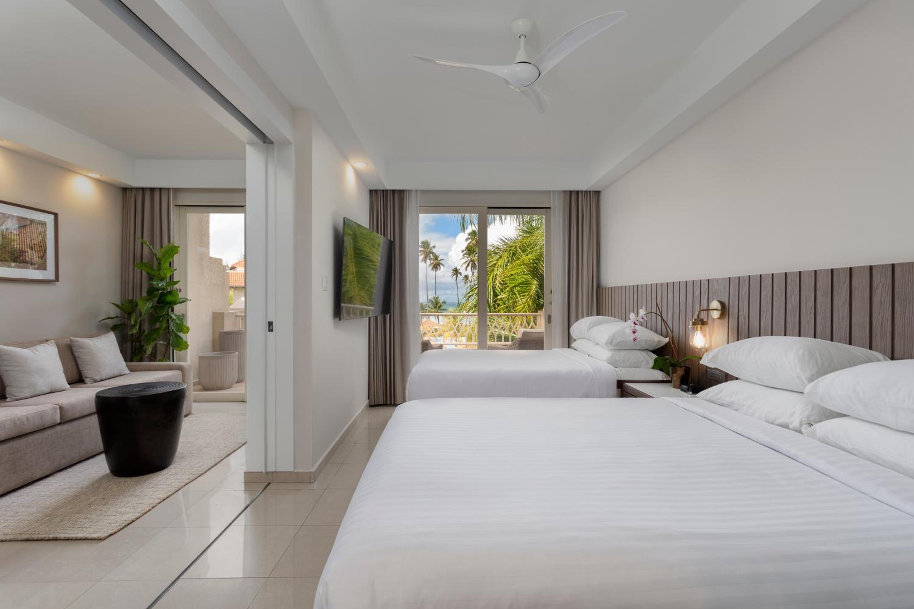 Deluxe Villa with Two Queen Beds - Photo 3