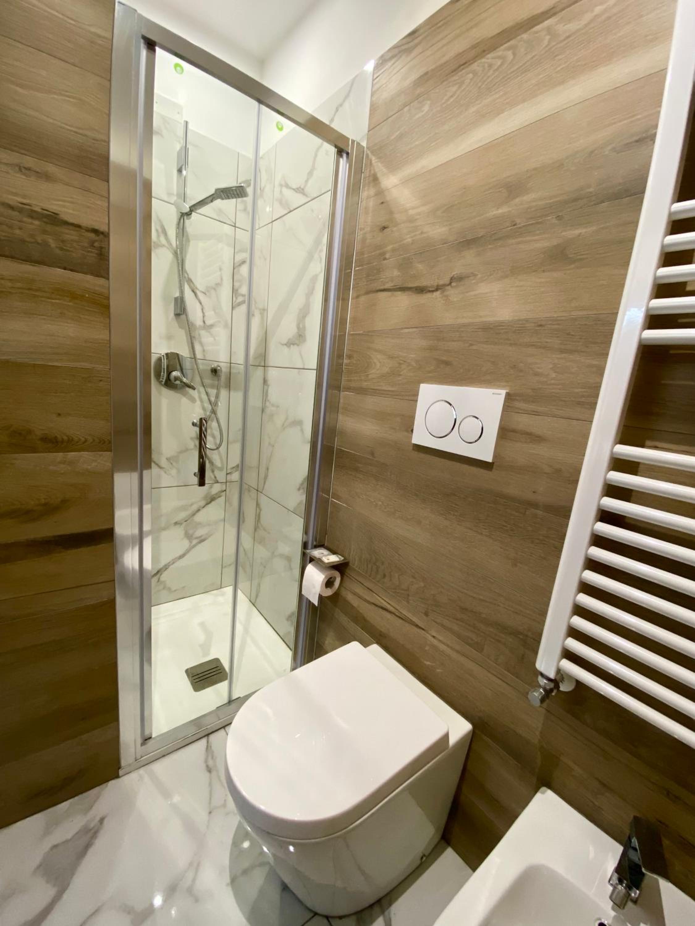 Double Room with Private Bathroom photo 3