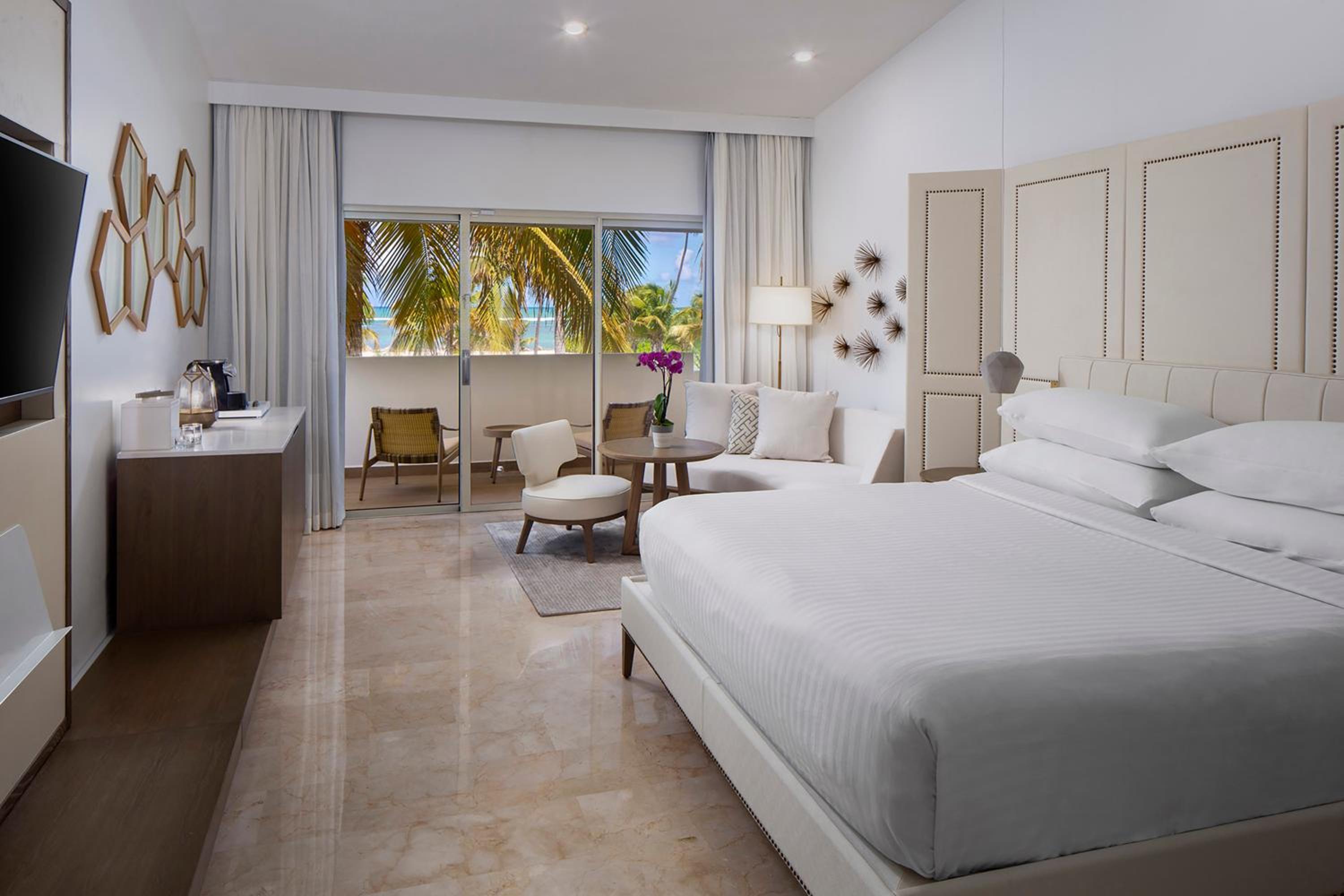 King Room with Ocean View - Photo 3
