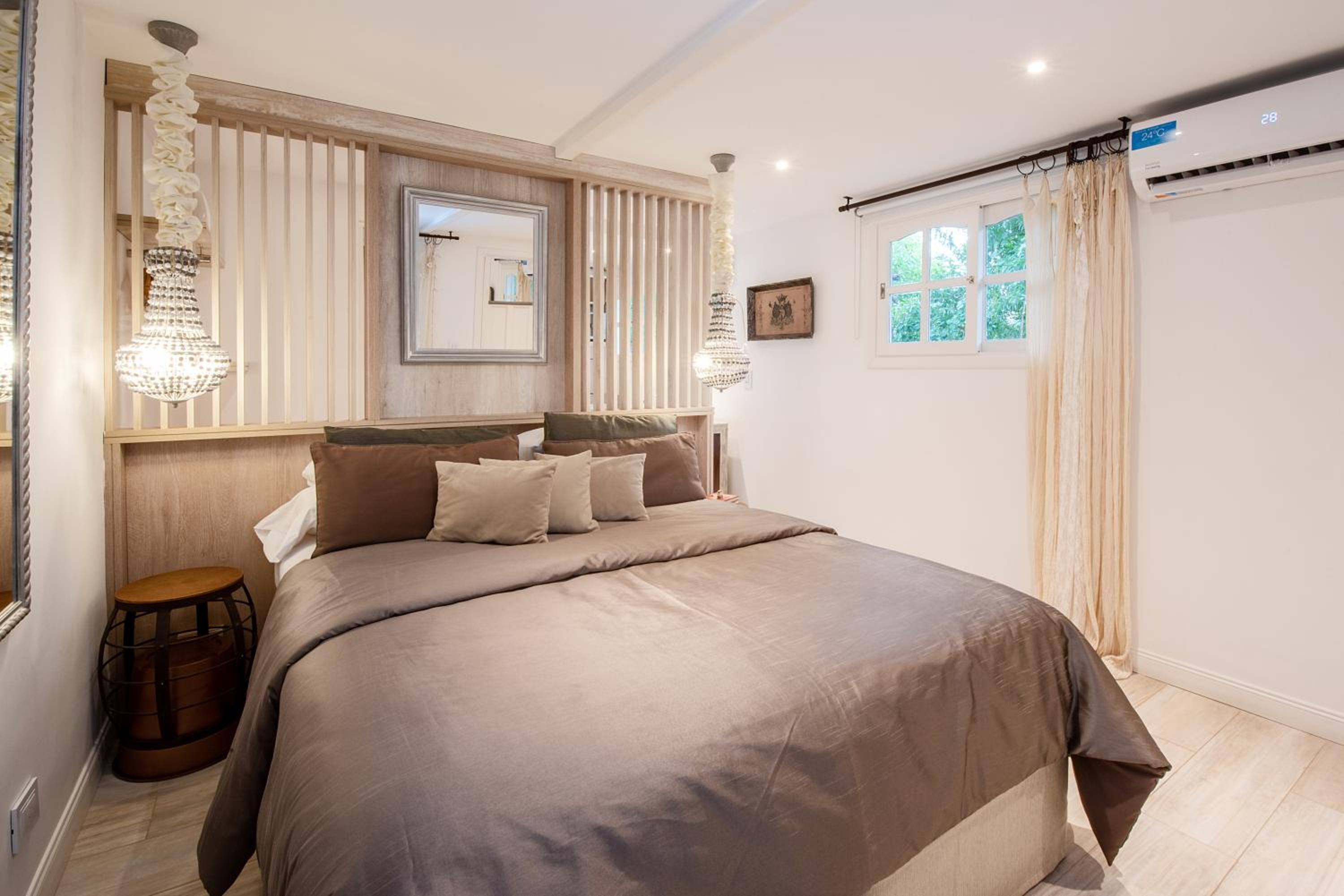 Standard Double Suite