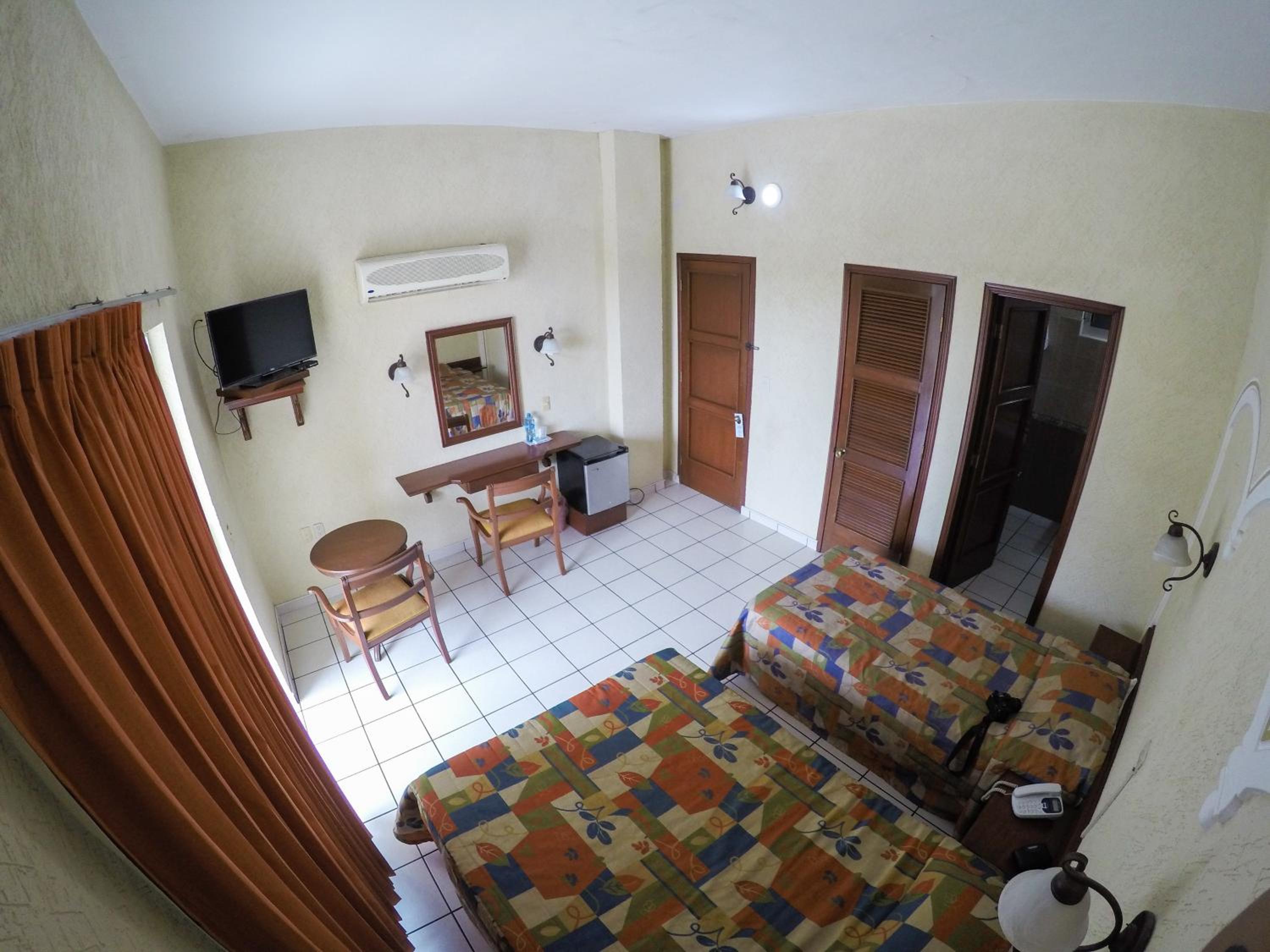 Superior Twin Room - Photo 1