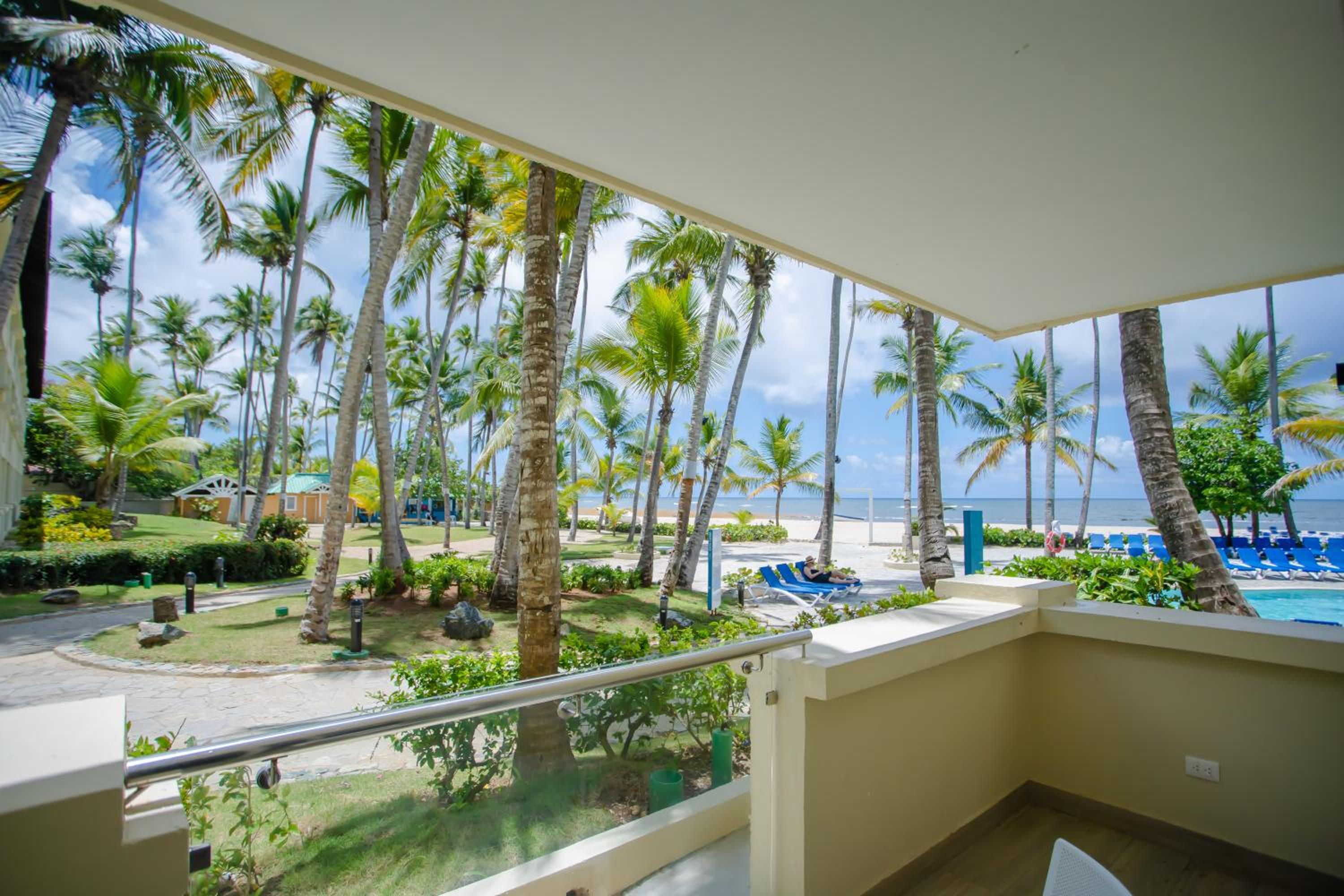 Deluxe Double Room with Balcony and Sea View - Photo 5