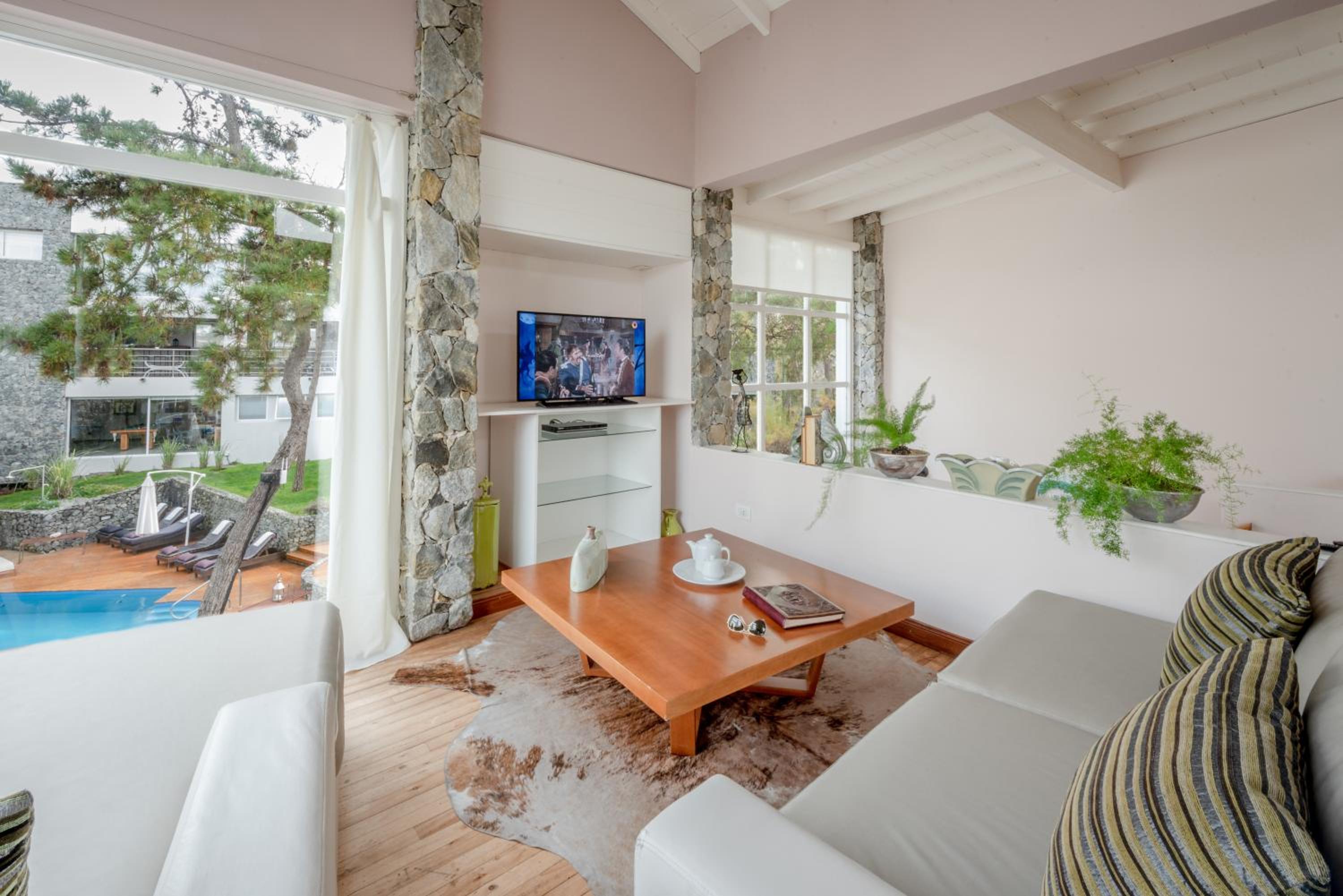 Two-Bedroom Apartment with Resort View