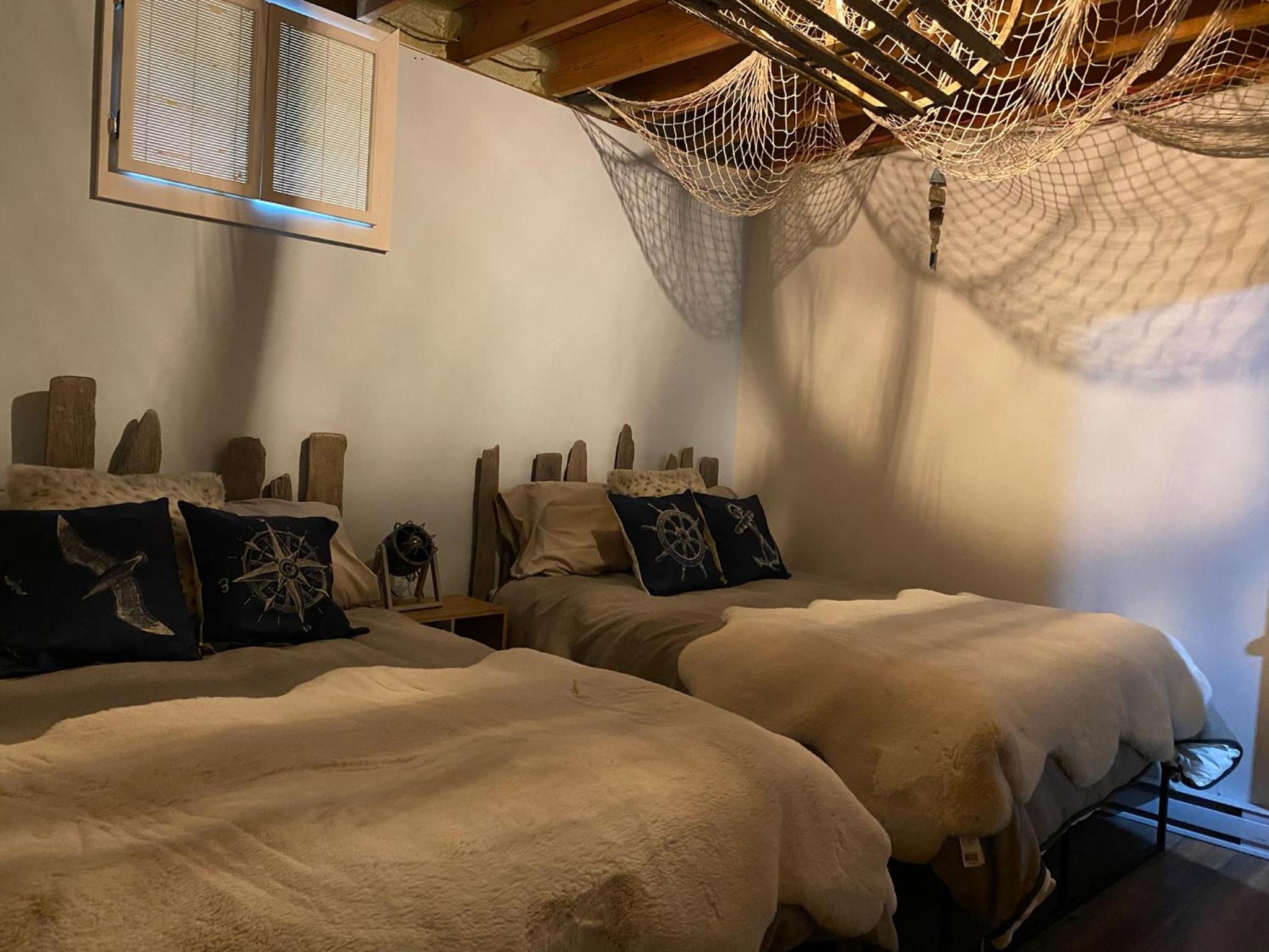 Double Or Twin Room With Shared Bathroom photo 3