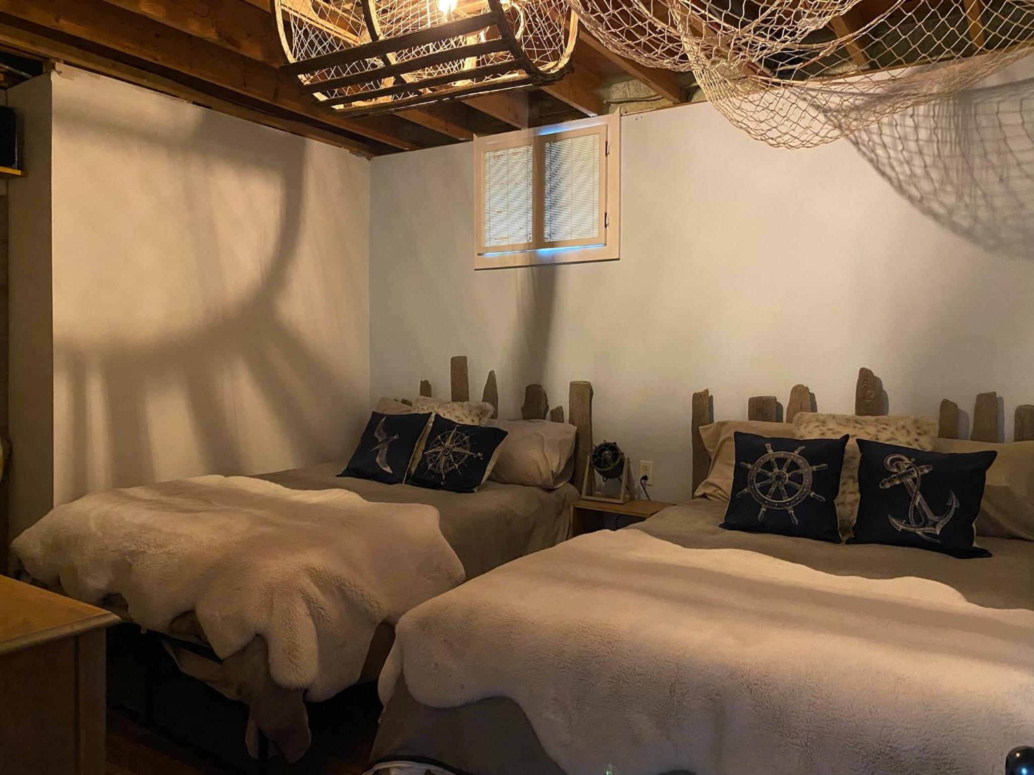 Double Or Twin Room With Shared Bathroom photo 1
