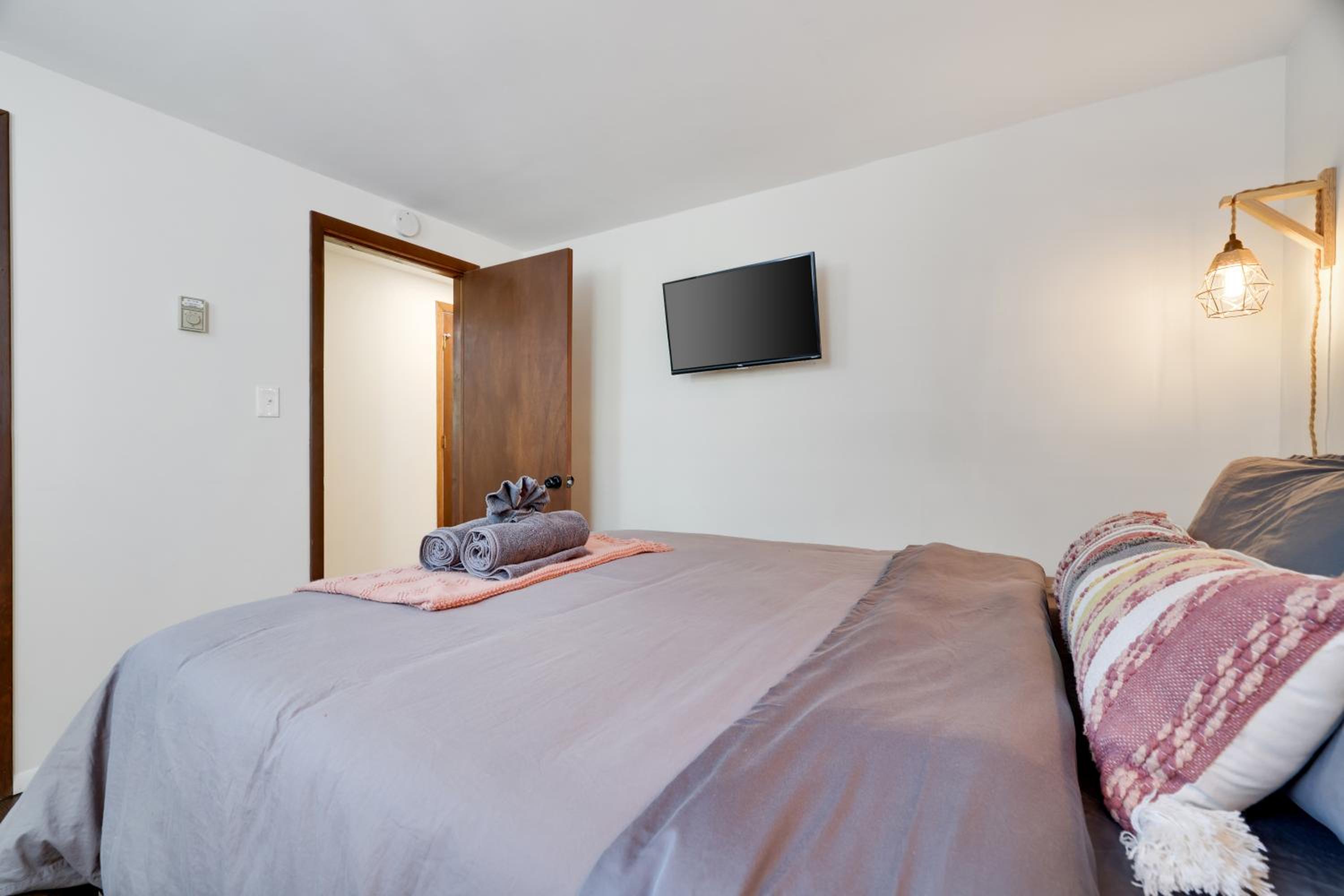 Four-Bedroom House photo 1
