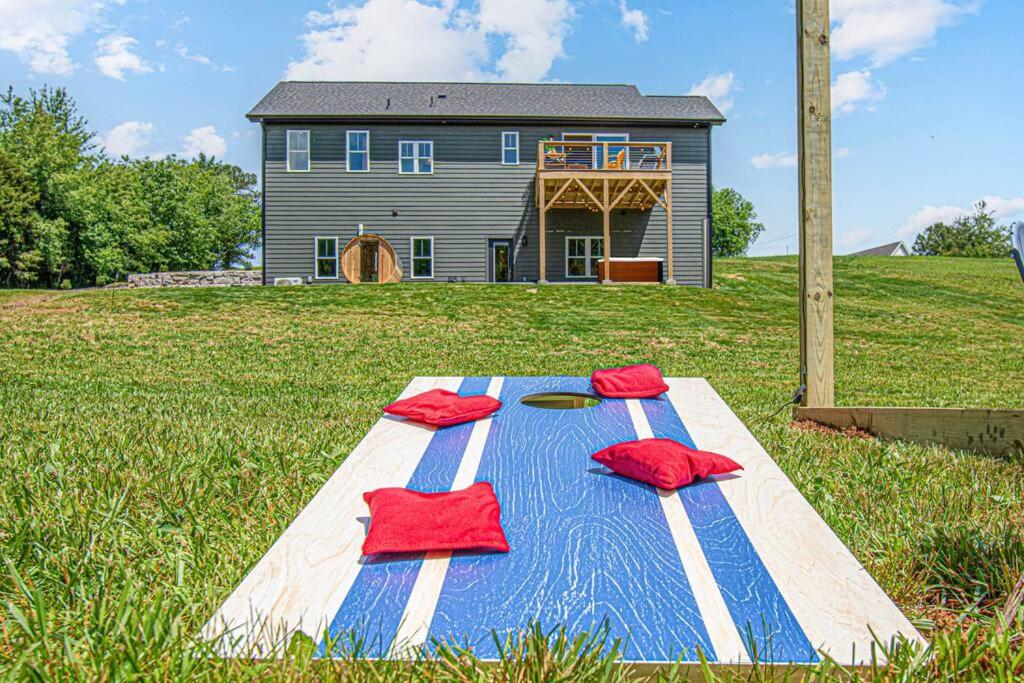 Four-Bedroom House photo 3