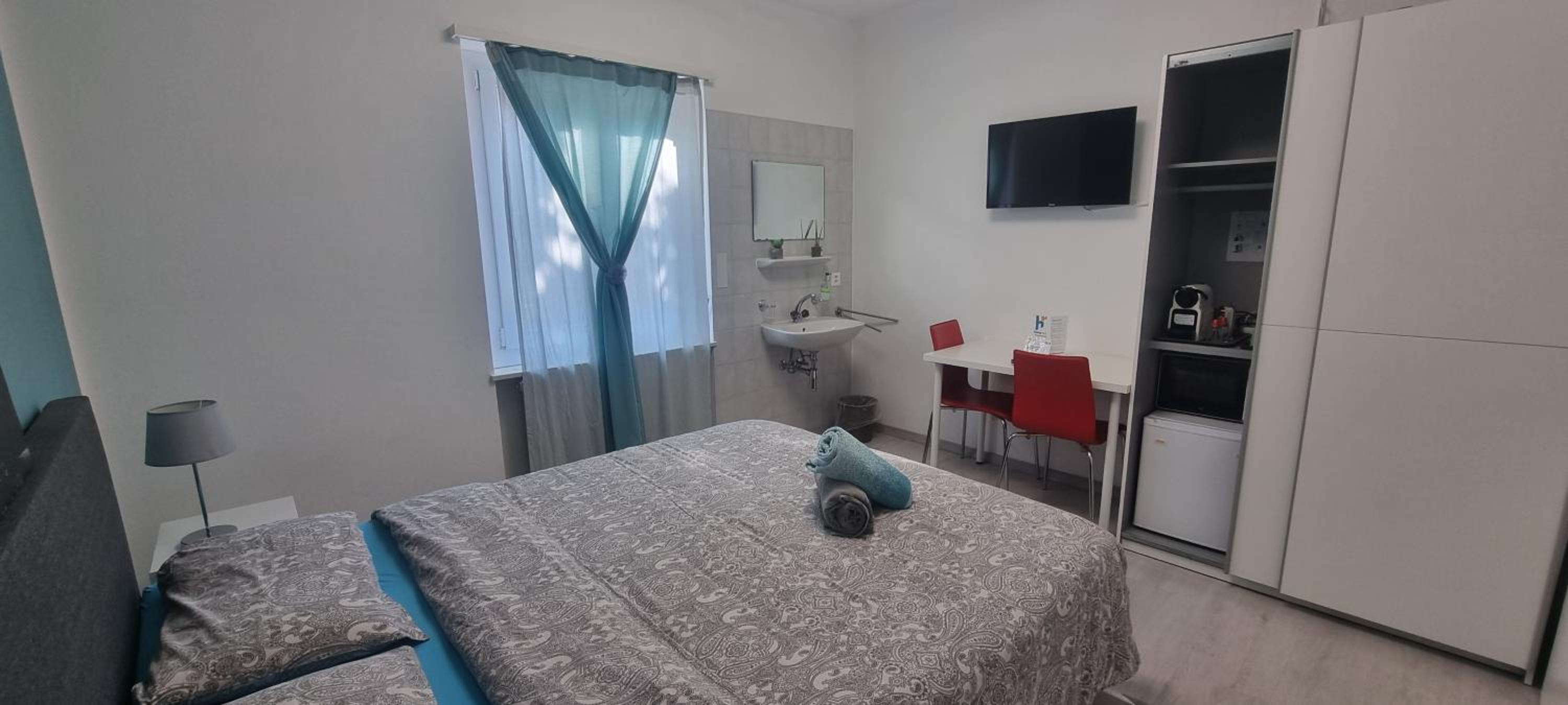 Standard Double Room with Shared Bathroom