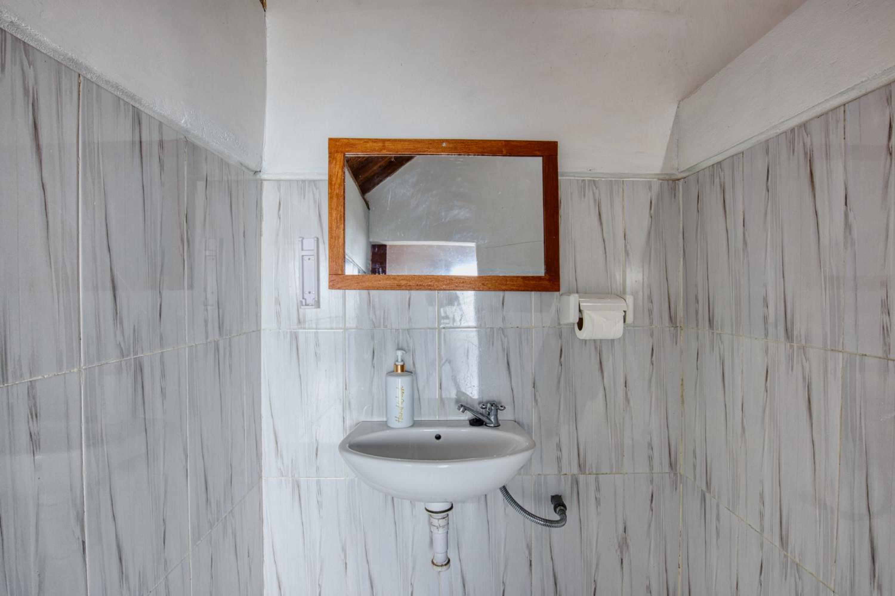 Double Room with Terrace - Photo 7