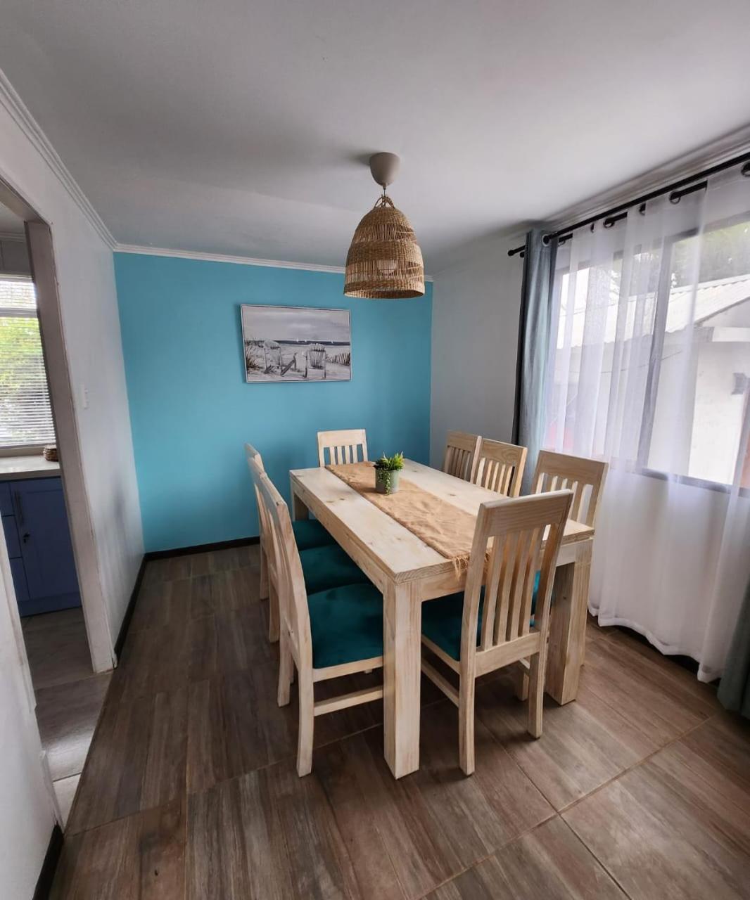 Three-Bedroom House photo 2