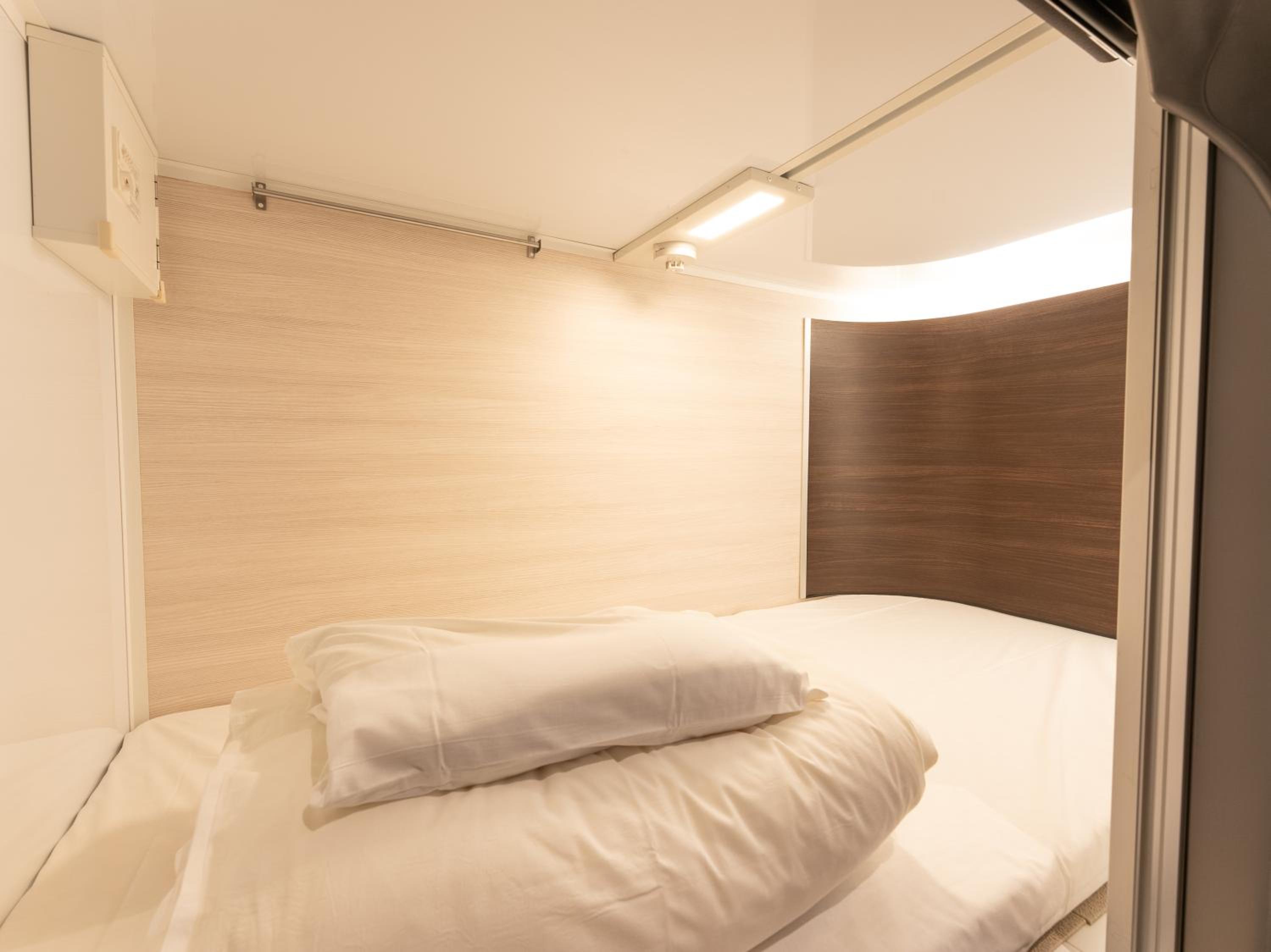 Smart Female Room - Non-Smoking photo 3