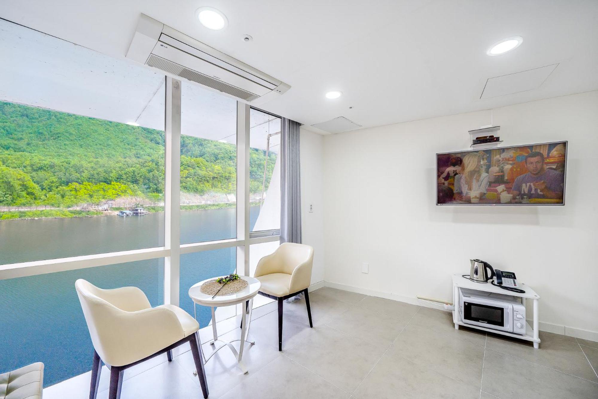 Superior Double Room - Photo 1