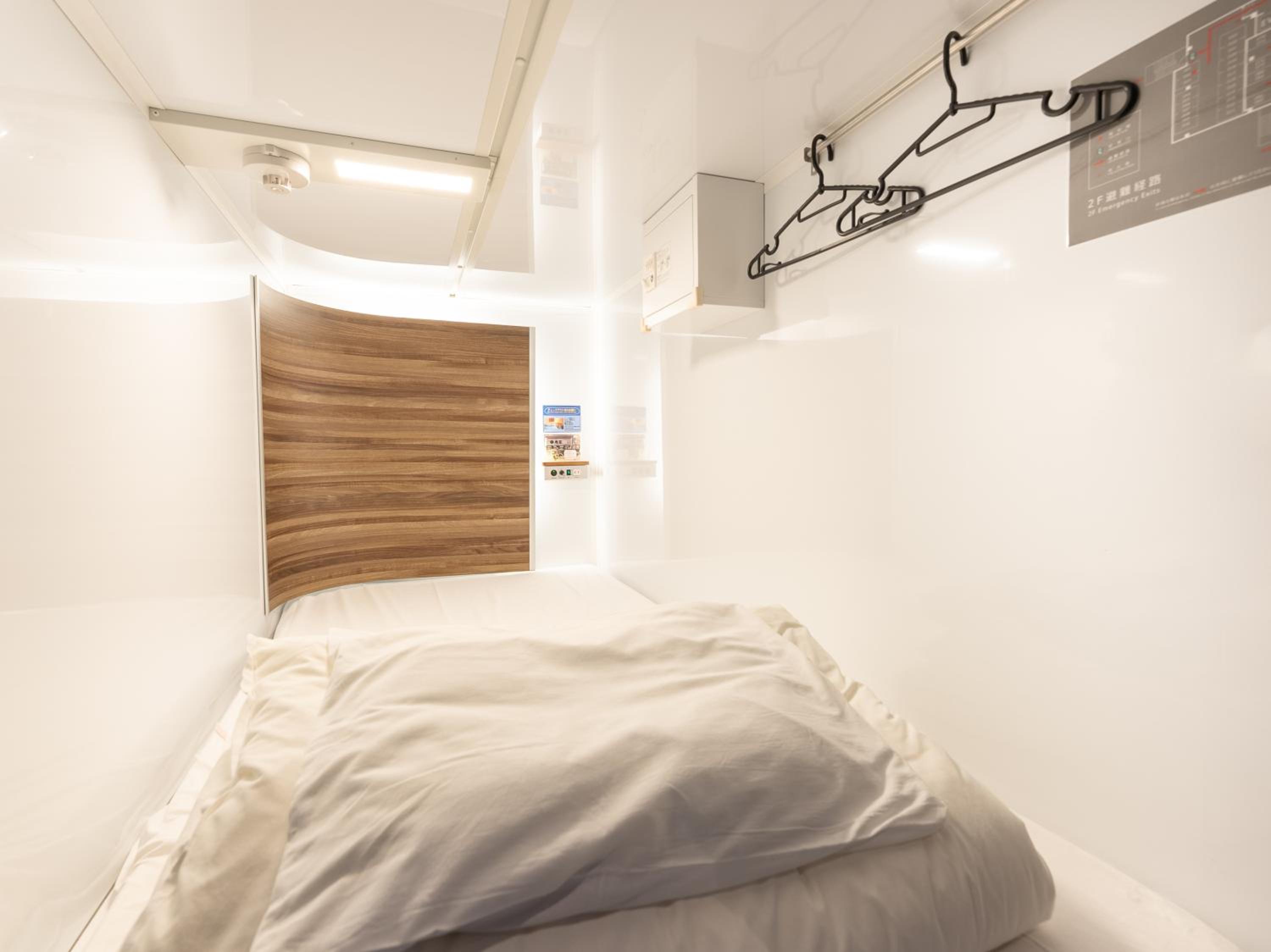 Basic Male Room - Non-Smoking photo 2