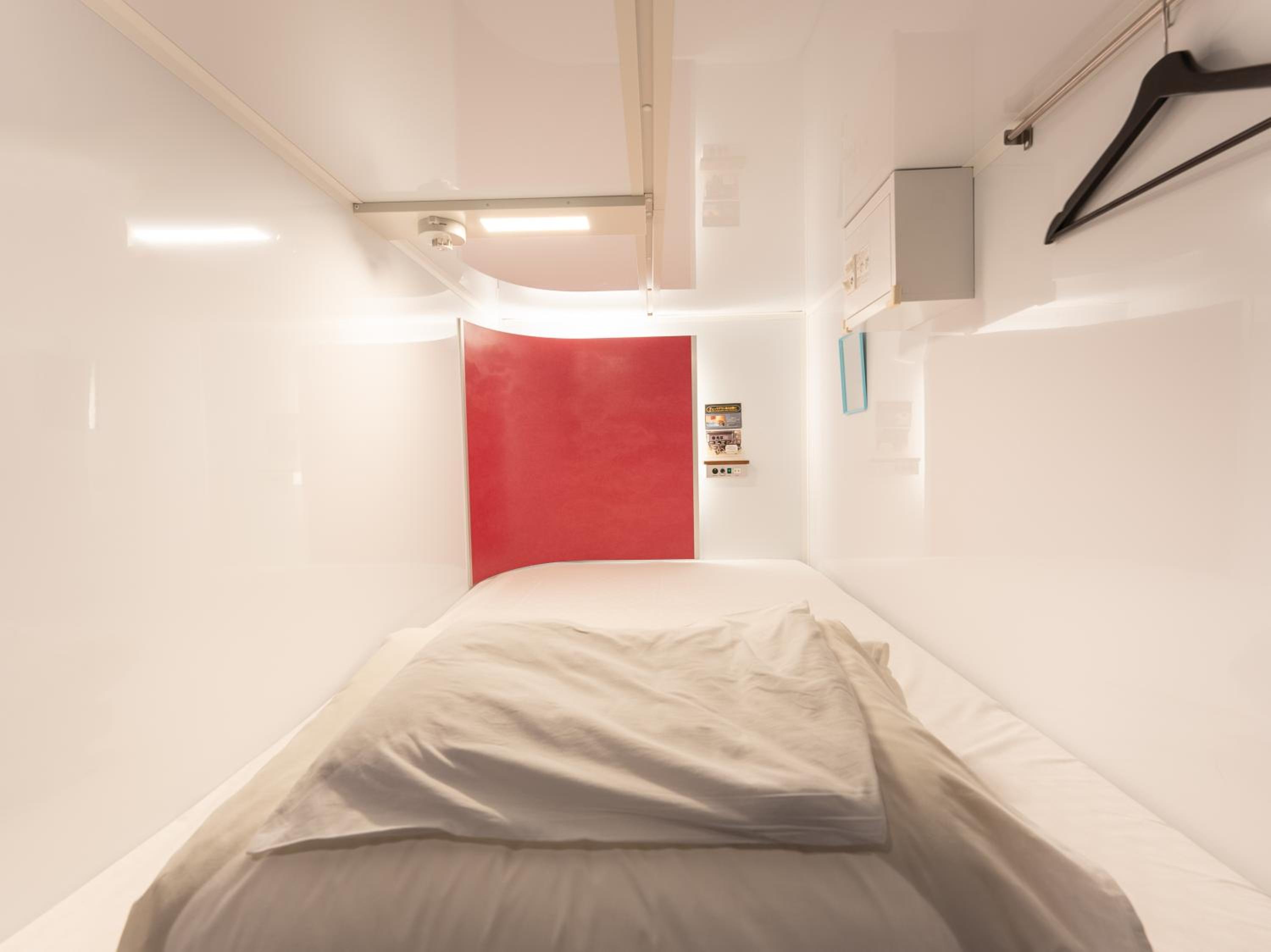 Premium Male Room - Non-Smoking