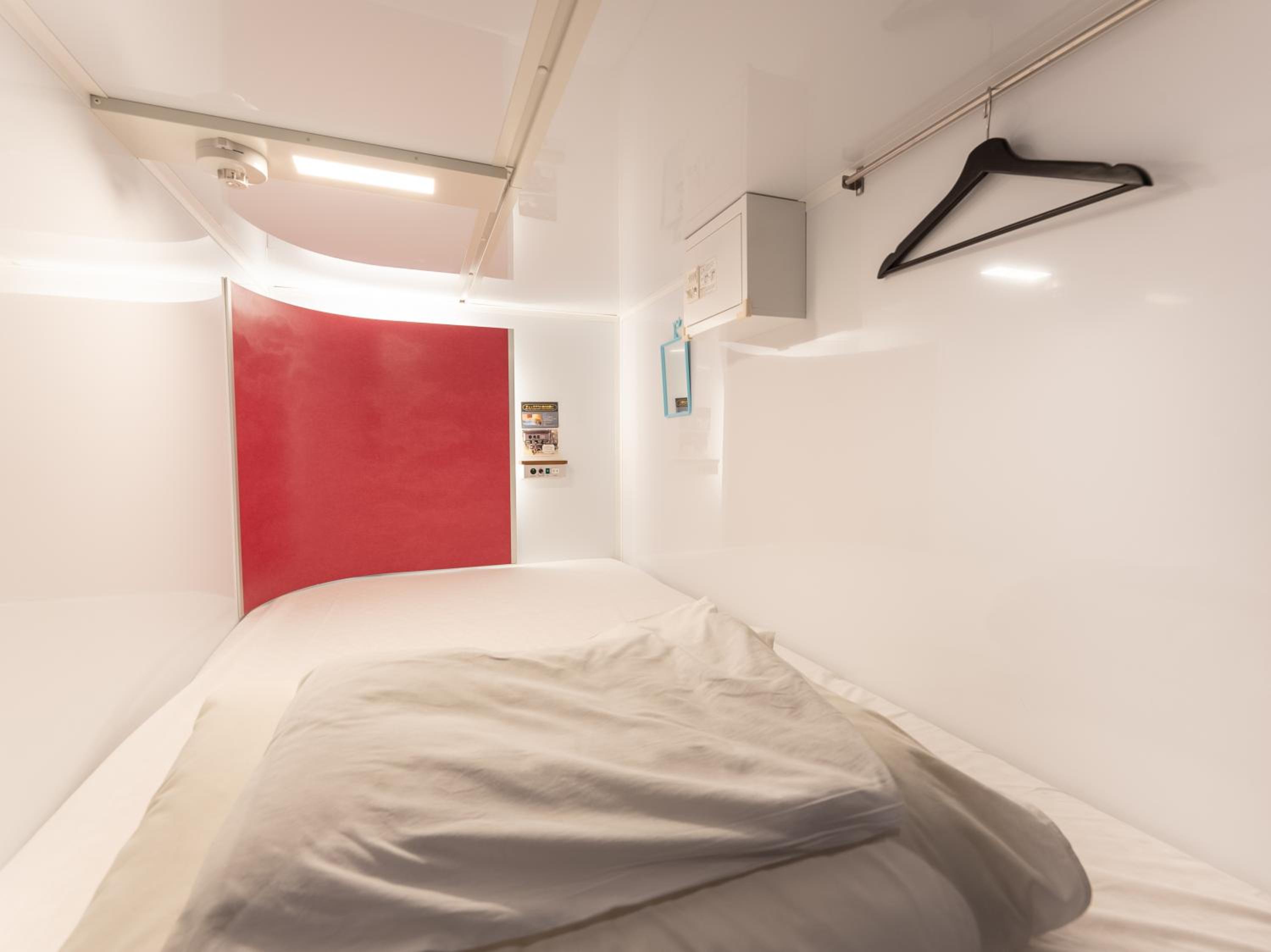 Premium Male Room - Non-Smoking photo 2
