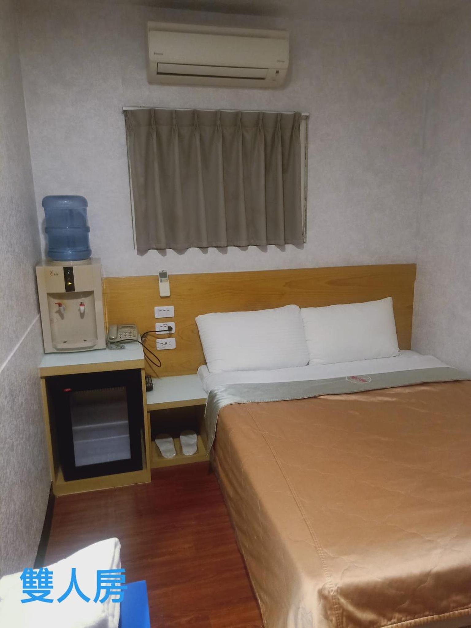 Standard Double Room photo 3