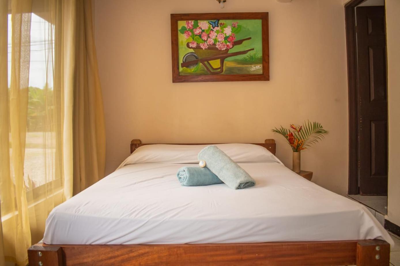 Double Room with Private Bathroom photo 2
