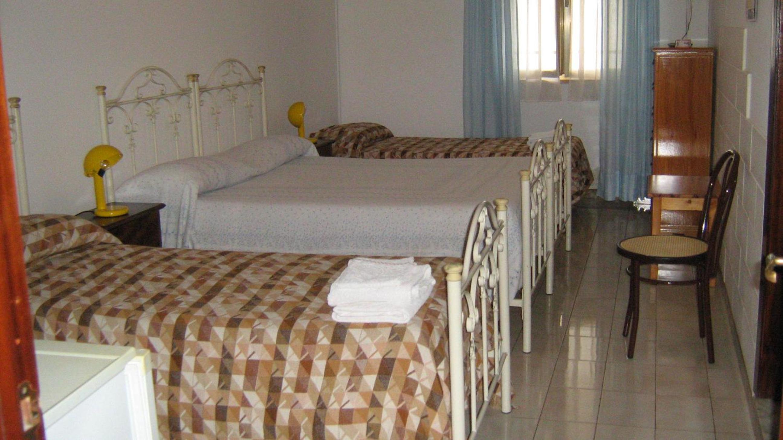 Quadruple Room - Photo 40