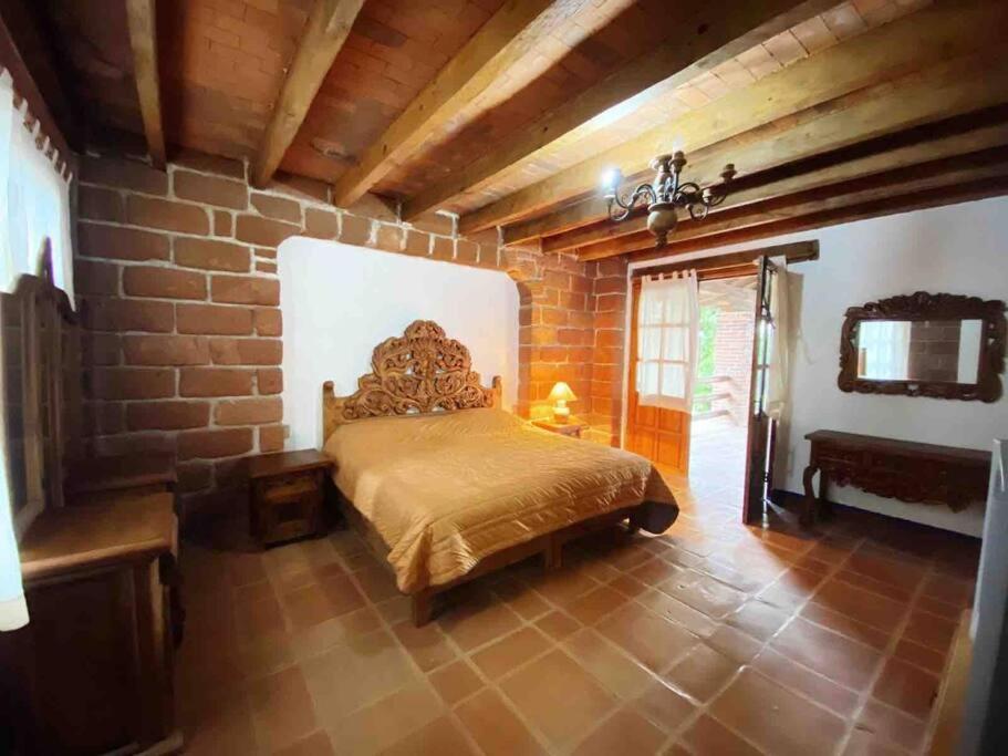 Four-Bedroom House photo 1