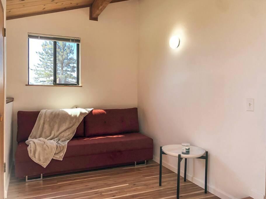 Two-Bedroom House photo 3