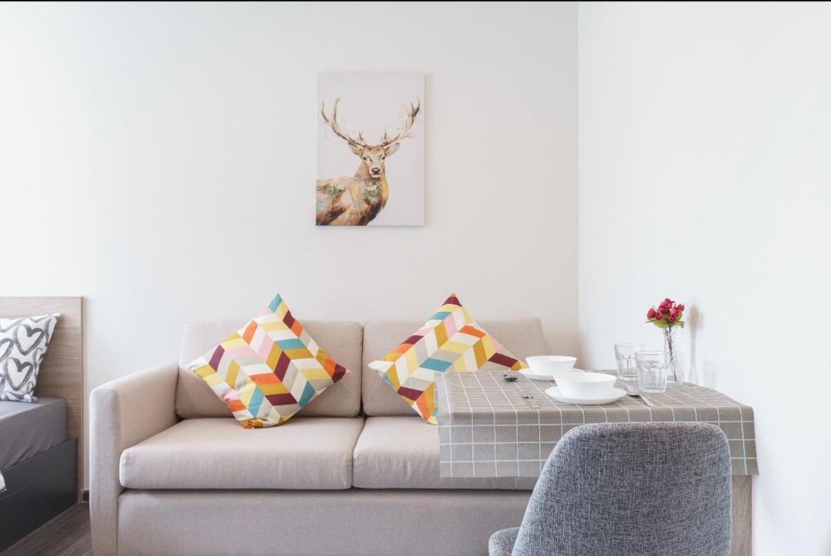 Studio Apartment photo 1