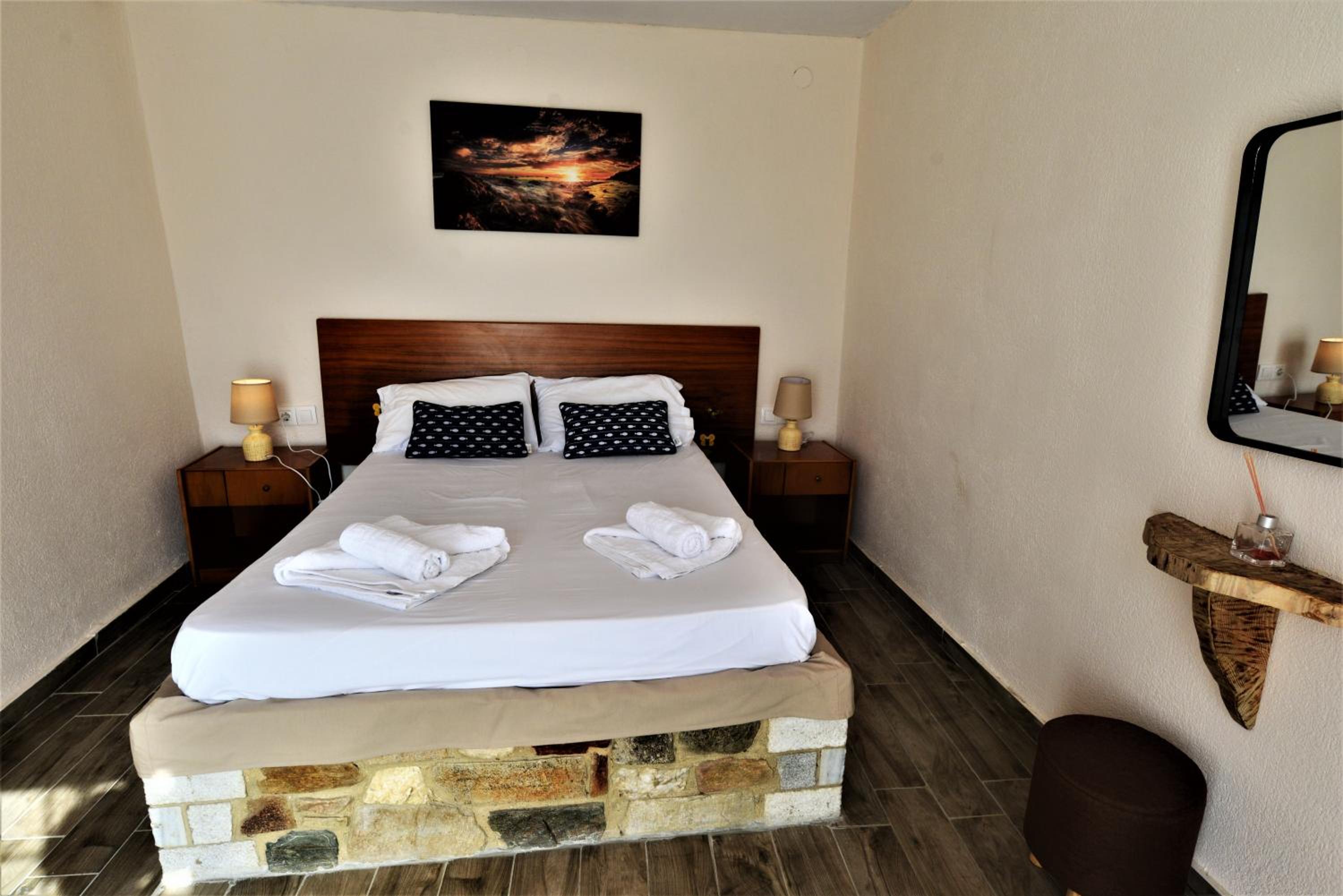 One-Bedroom House photo 2