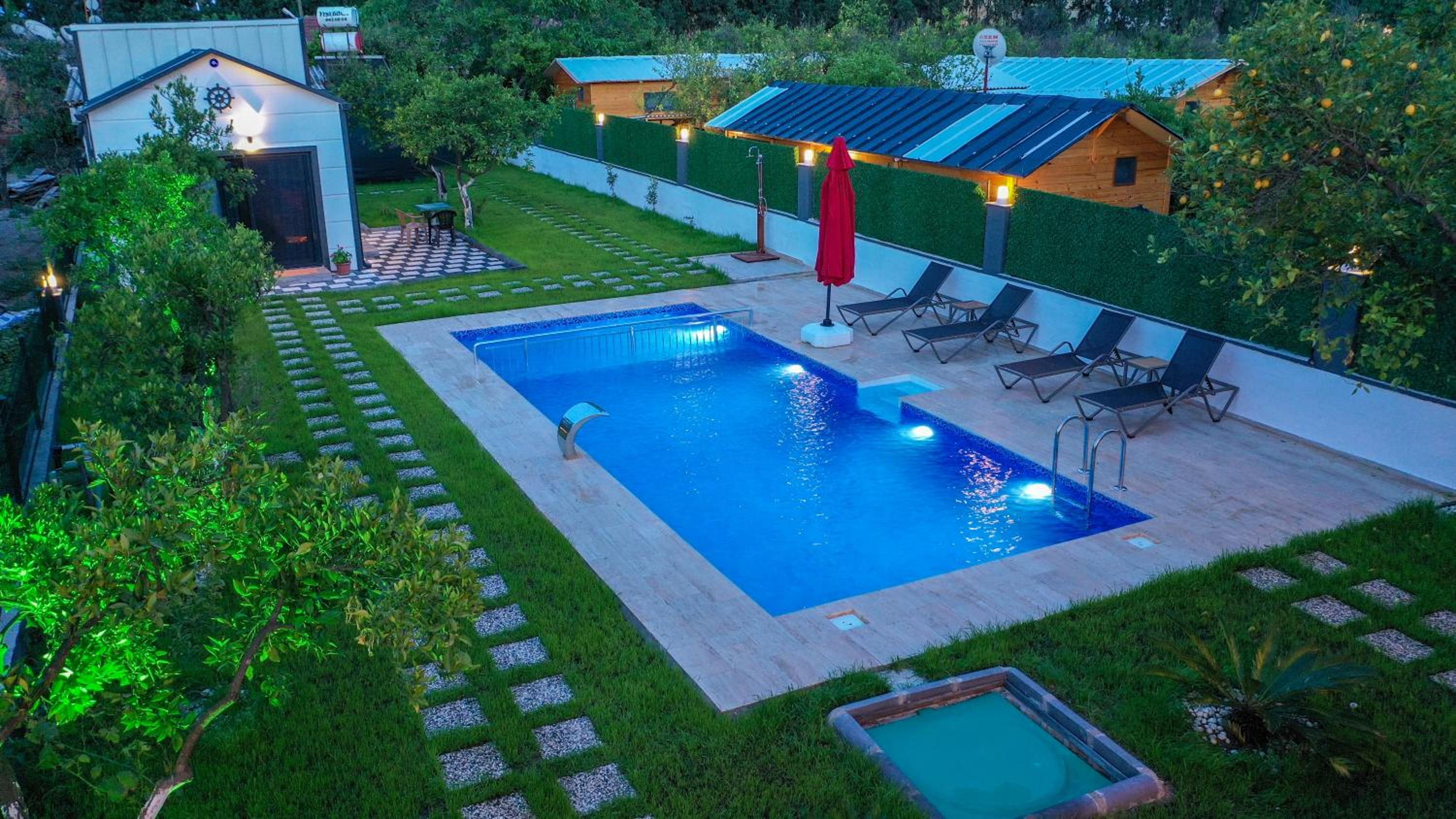 Apartment with Pool View  photo 2
