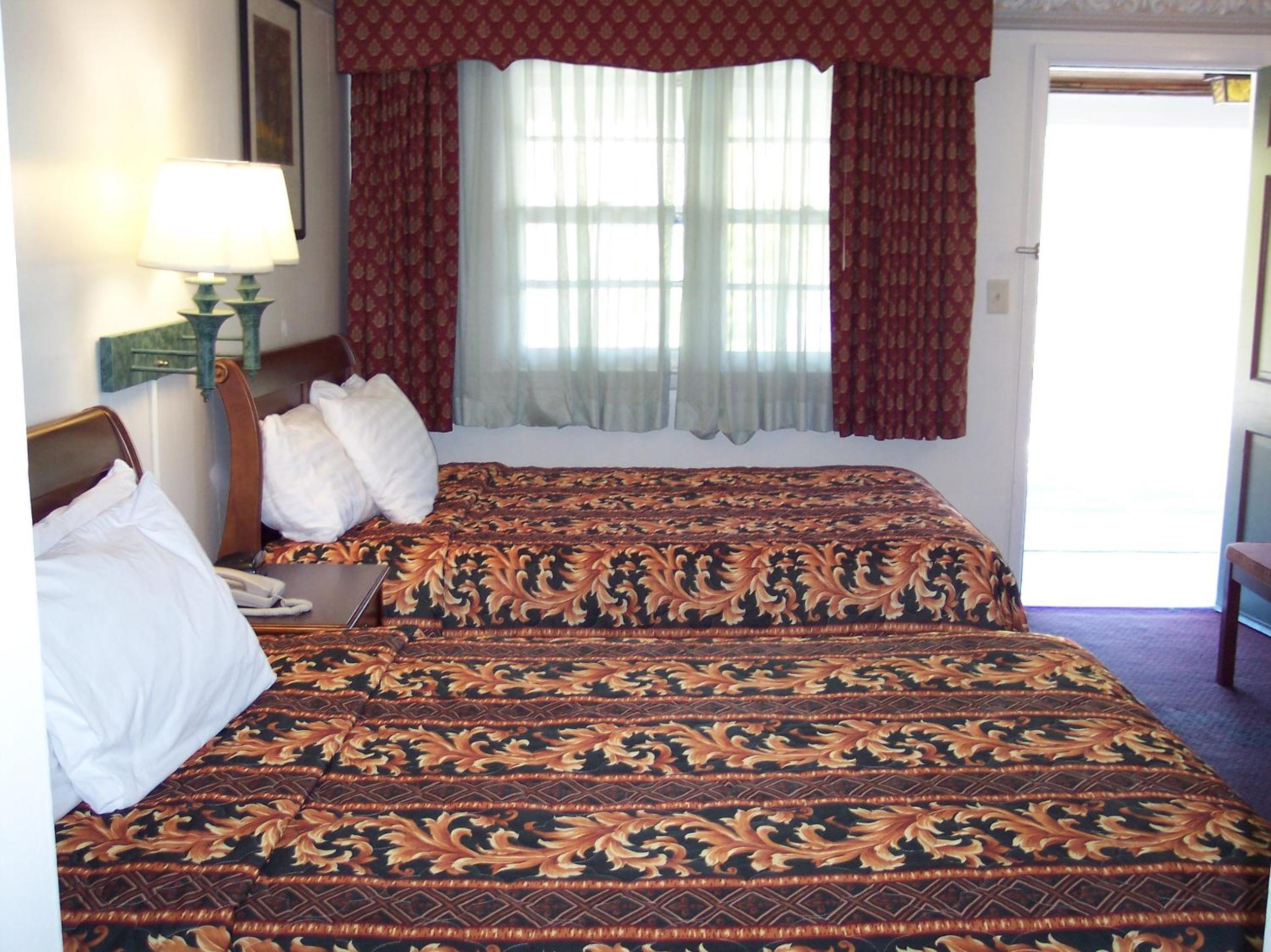 Double Room with Two Double Beds photo 3
