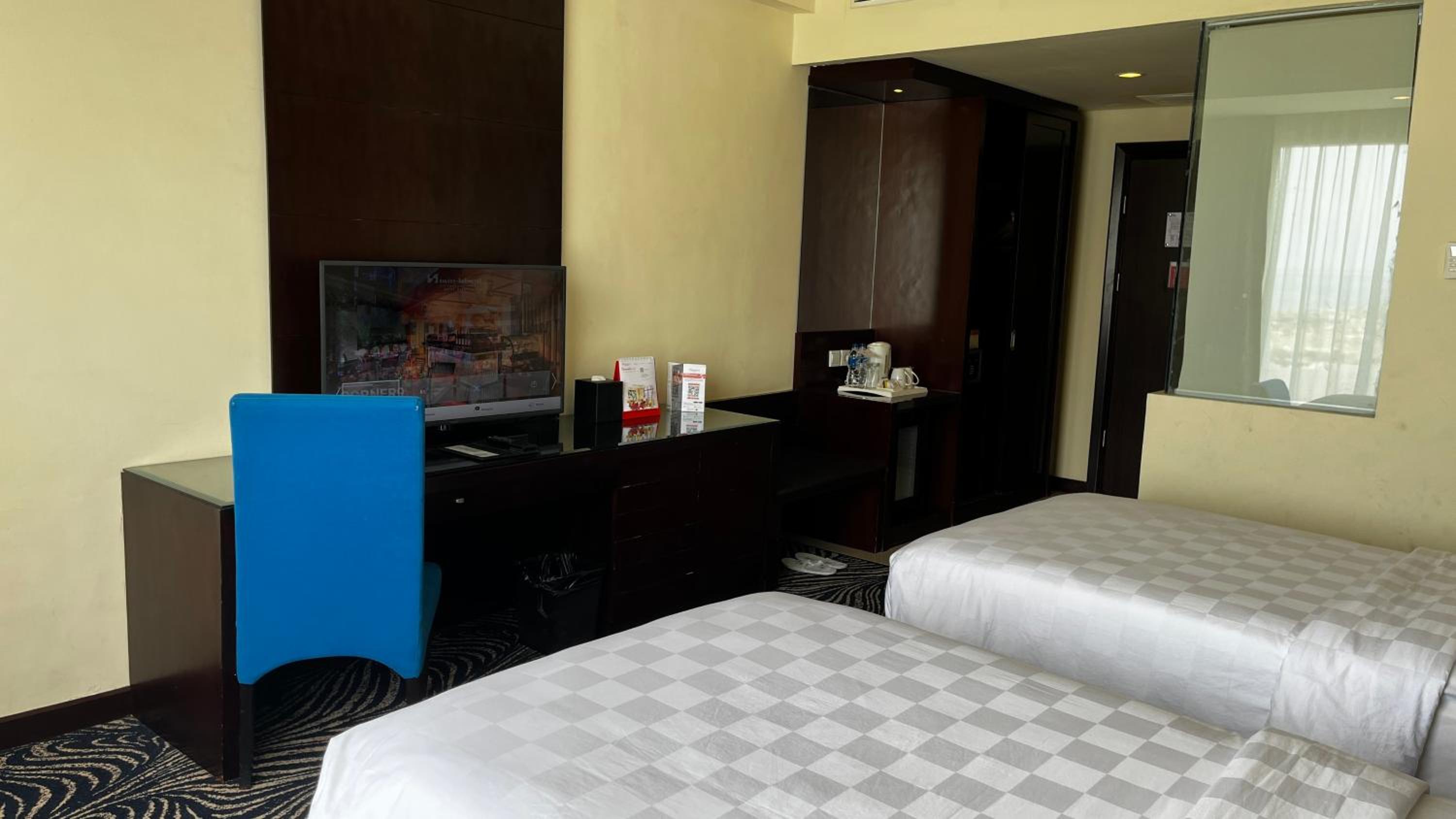 Superior Twin Room - Photo 6