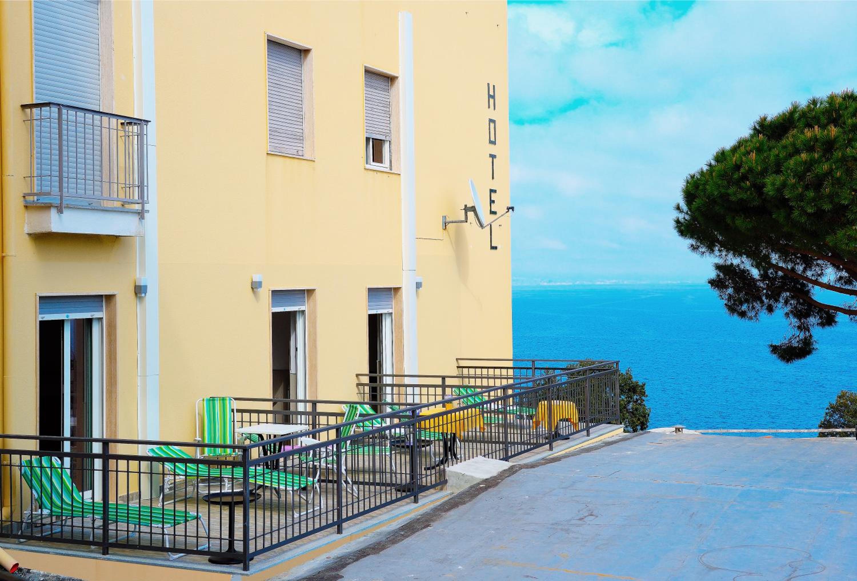 Double Room with Terrace and Sea View   - Photo 23