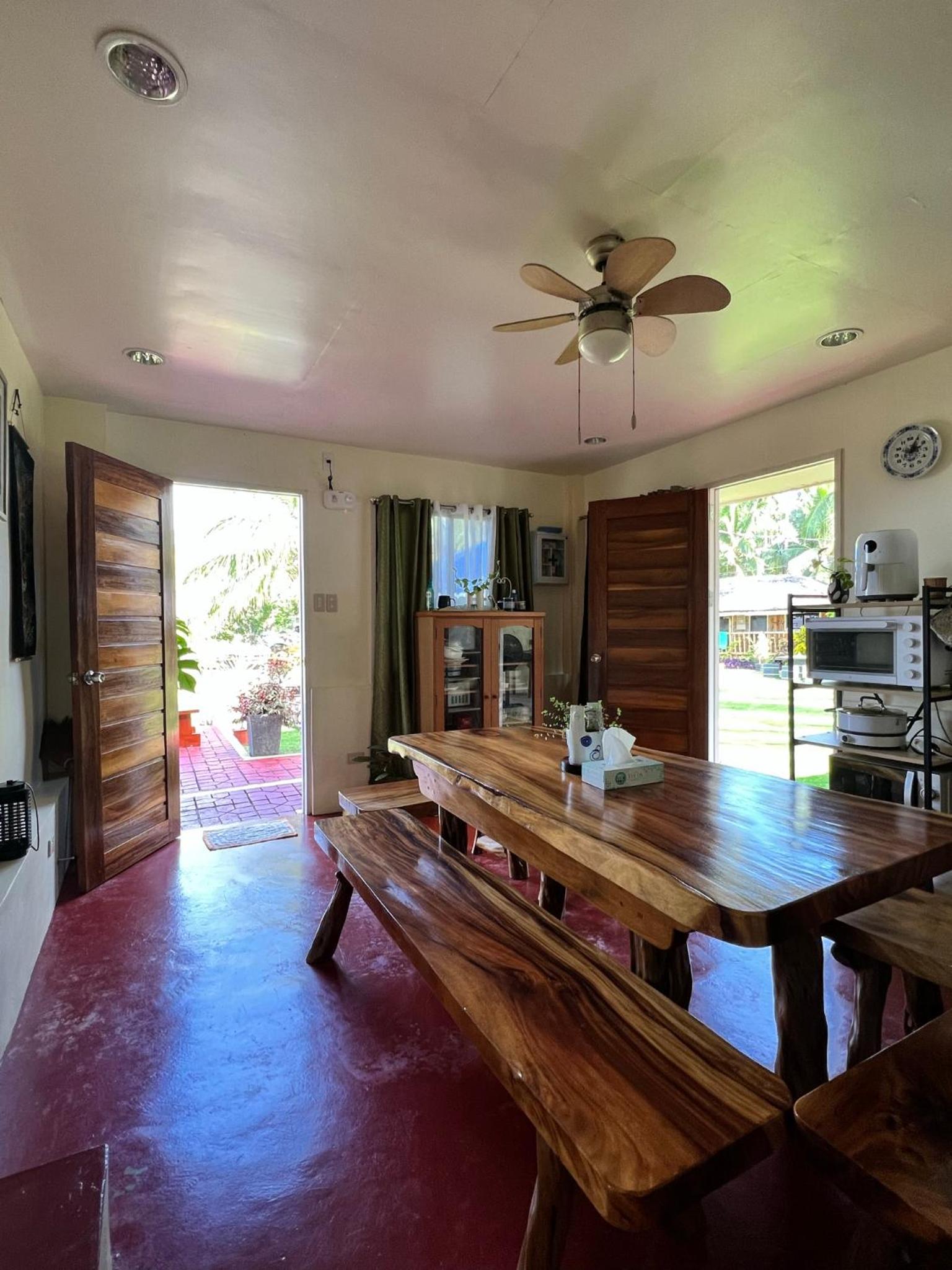 One-Bedroom House photo 3