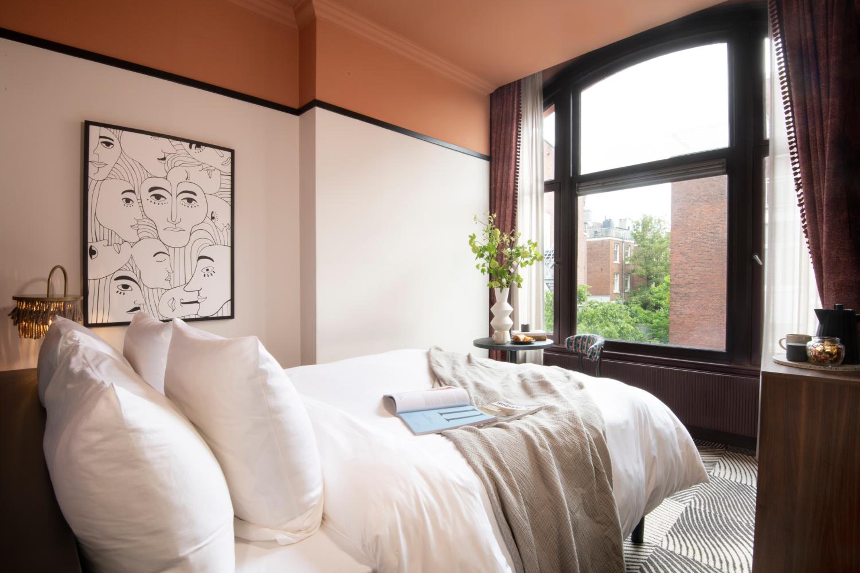 Small Room 1 Double Bed