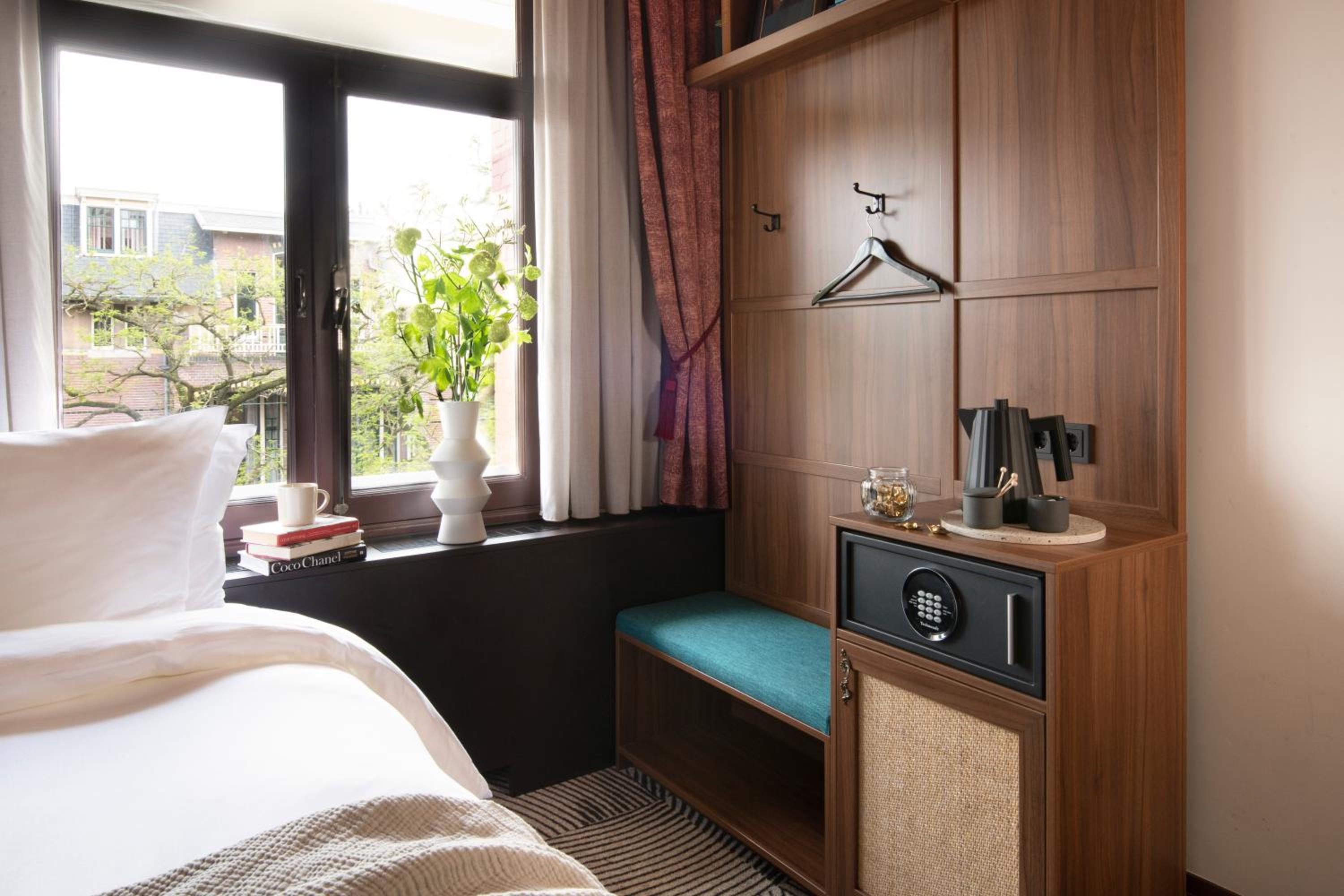 Cozy Room 1 Single Bed