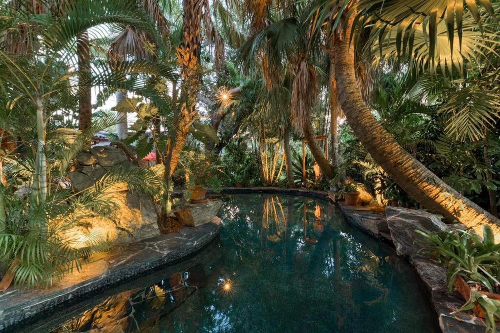Villa with Private Pool photo 3