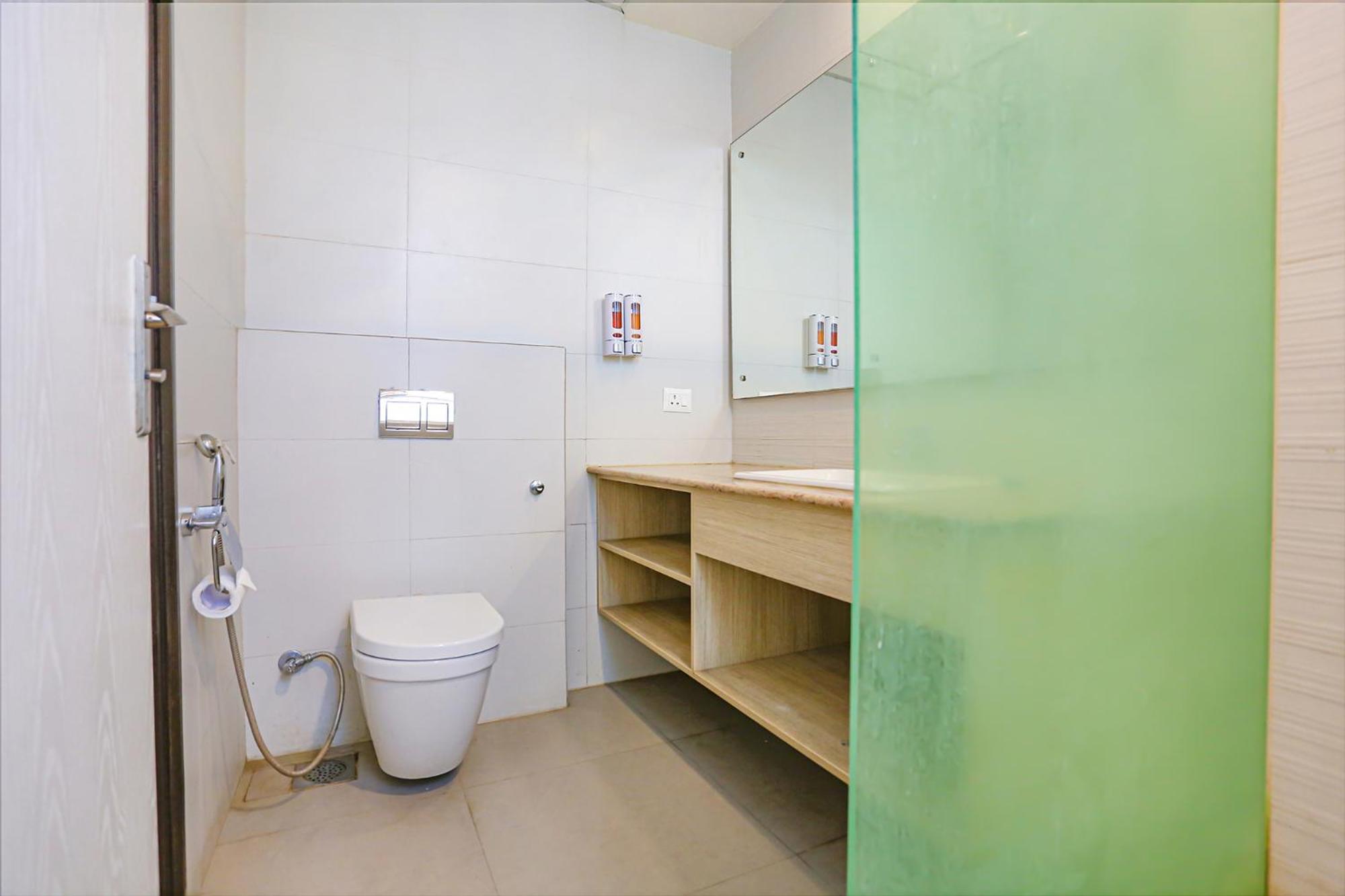 Suite - Photo 2