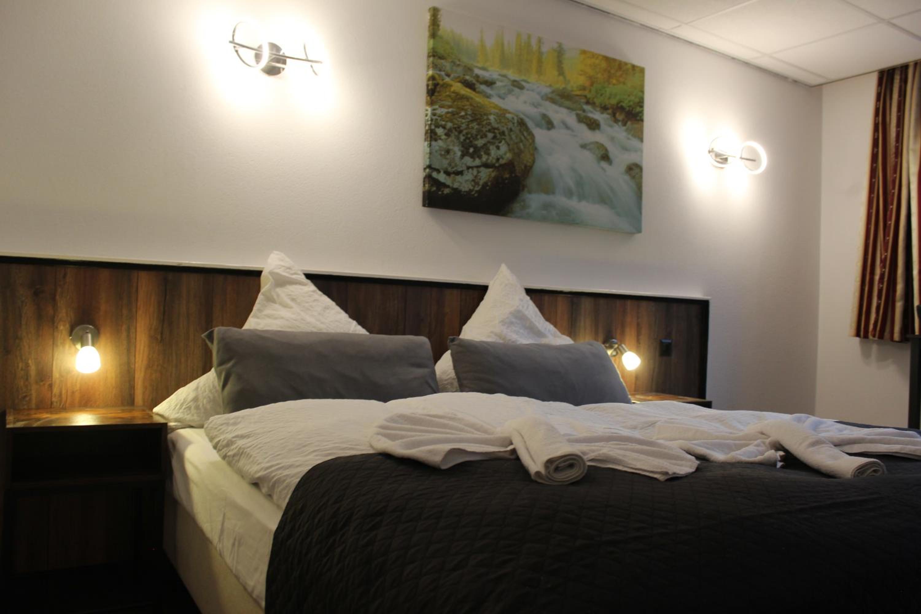 Double Room with Balcony photo 3