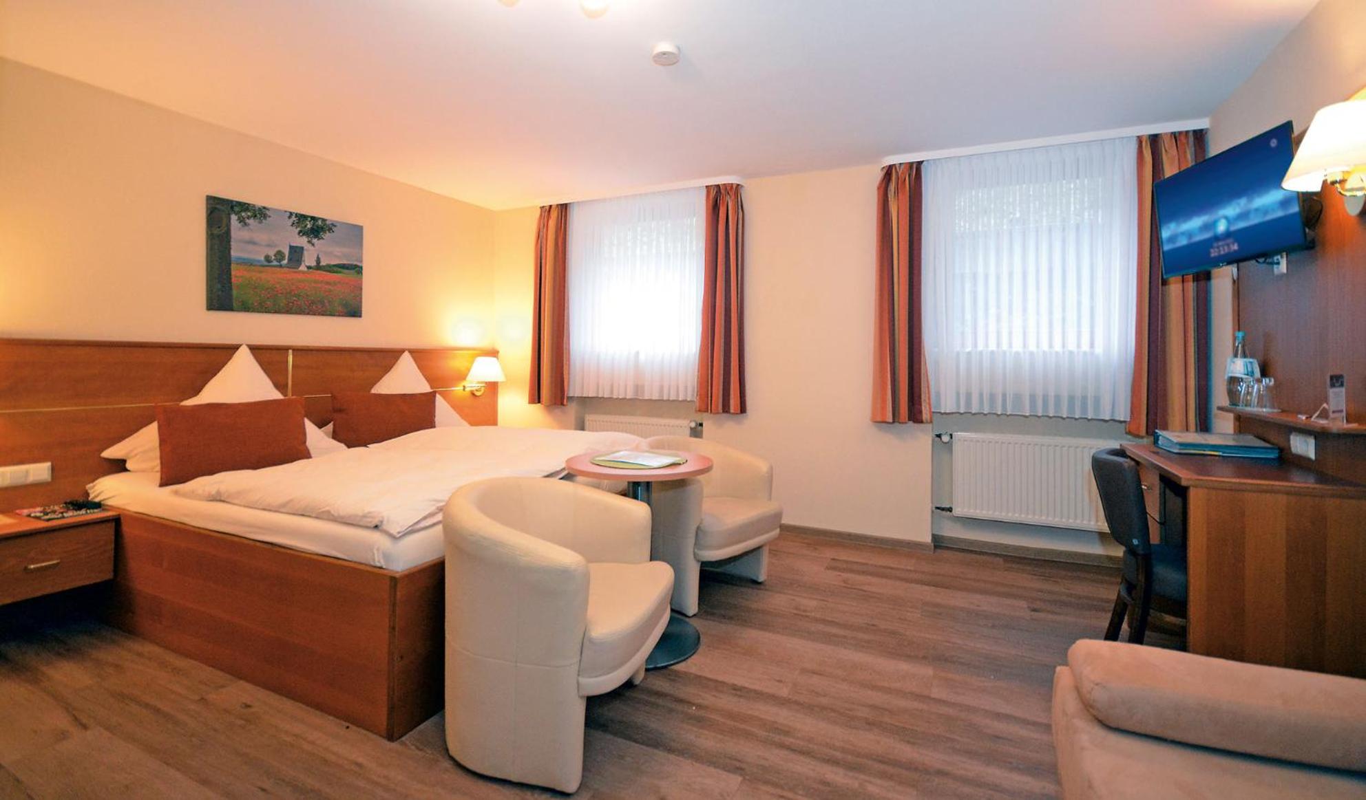 Budget Double Room Annex photo 3