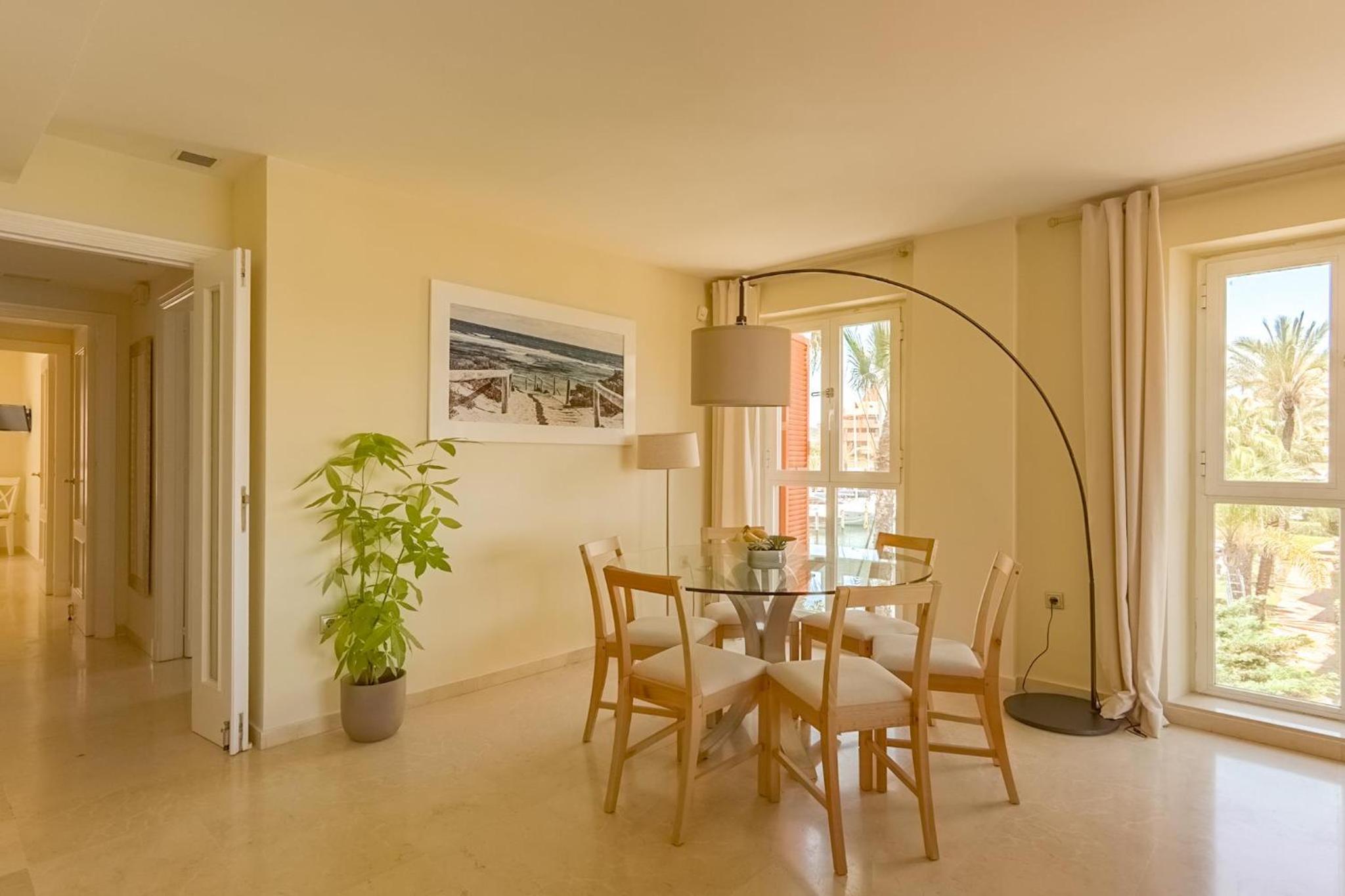 Apartment photo 3
