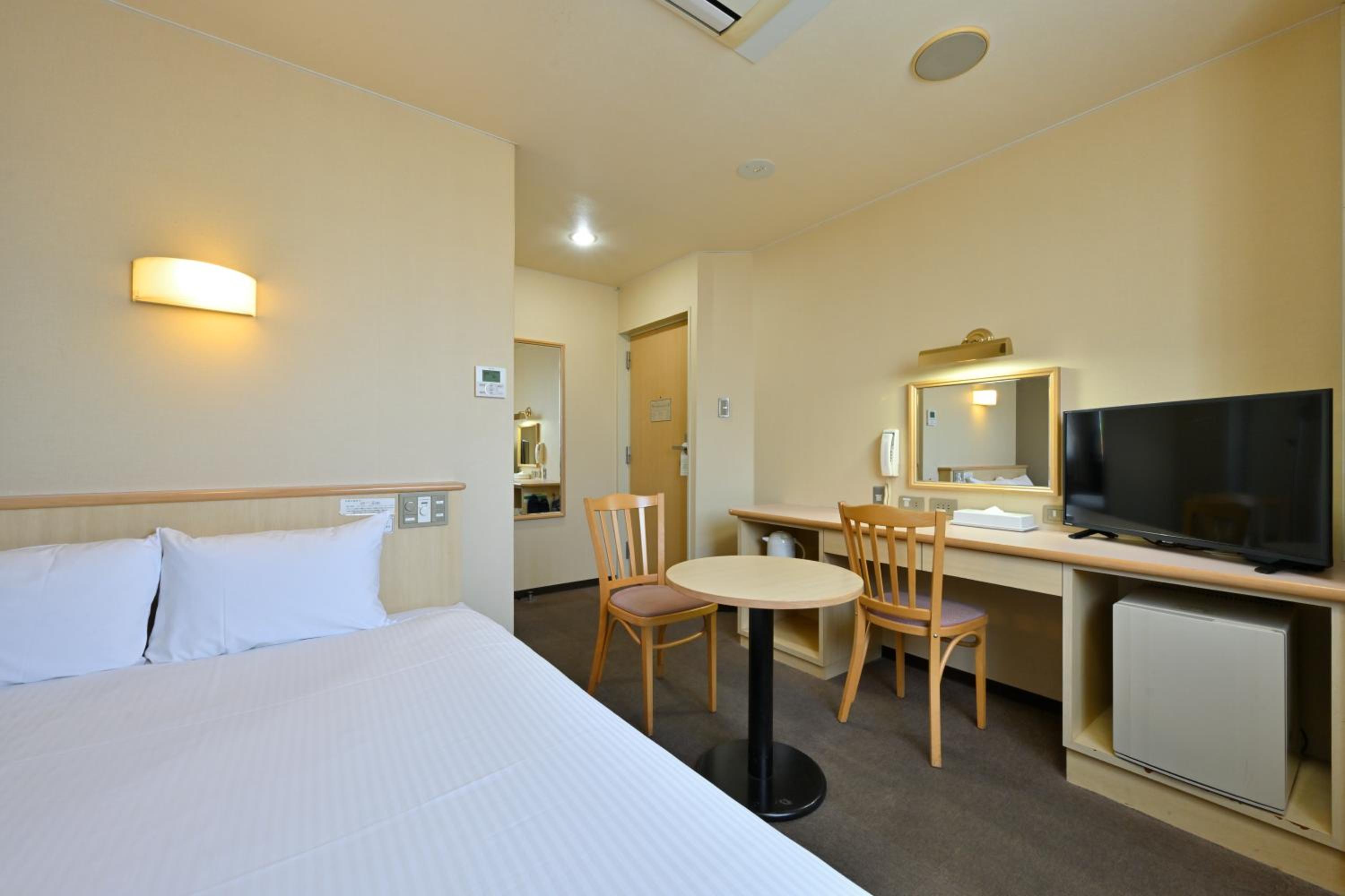 Double Room - Non-Smoking  photo 1