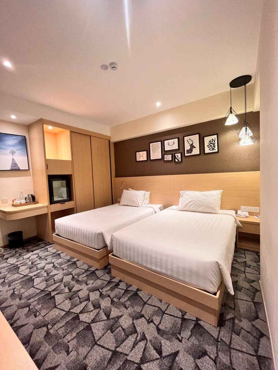 Superior Twin Room - No Window
