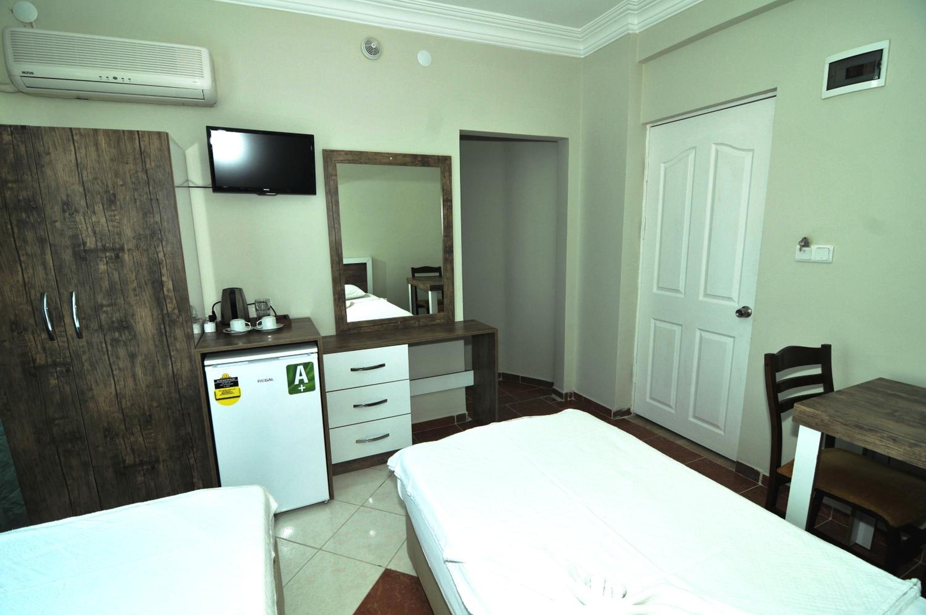 Standard Double Room photo 2