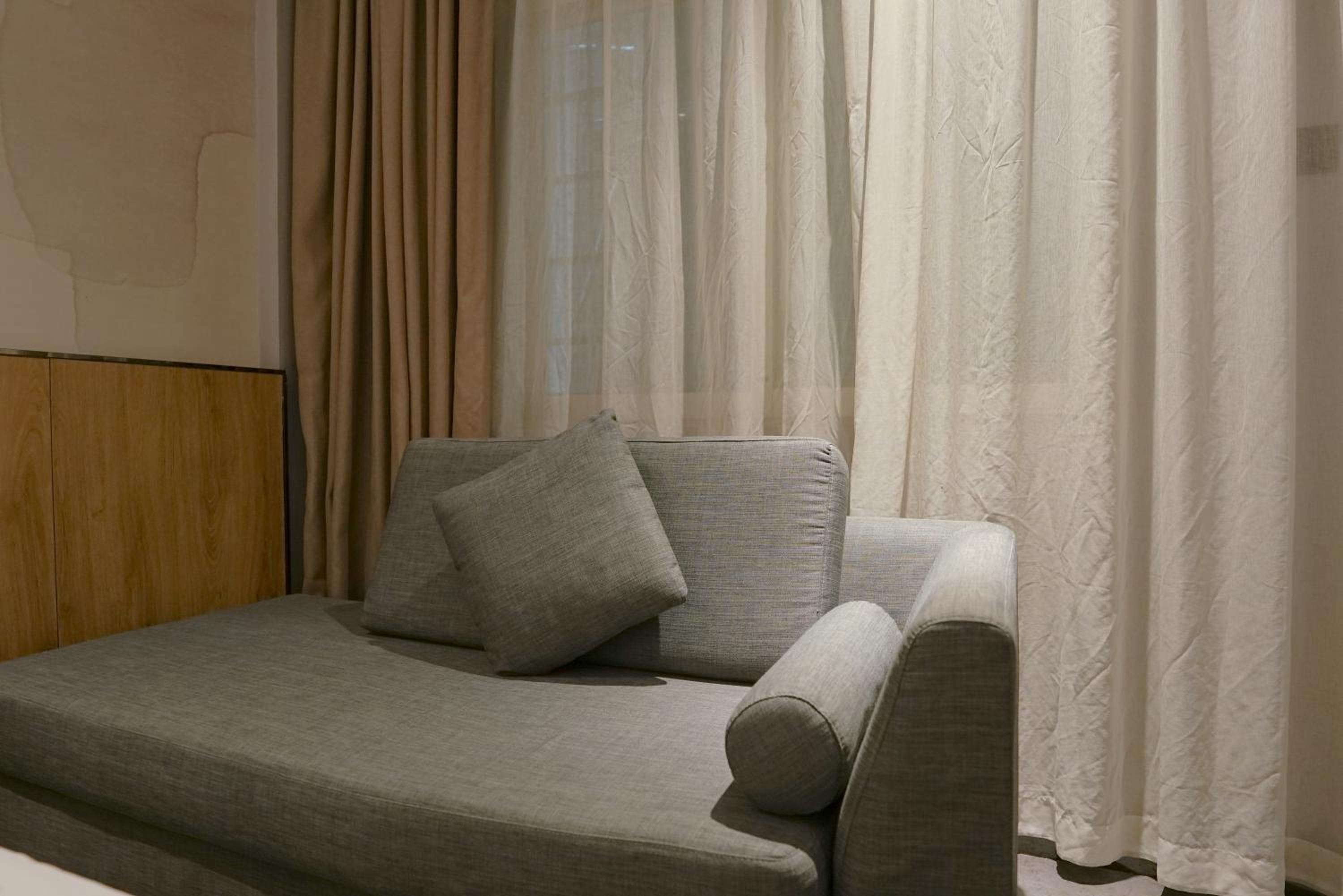 Economy Twin Room
