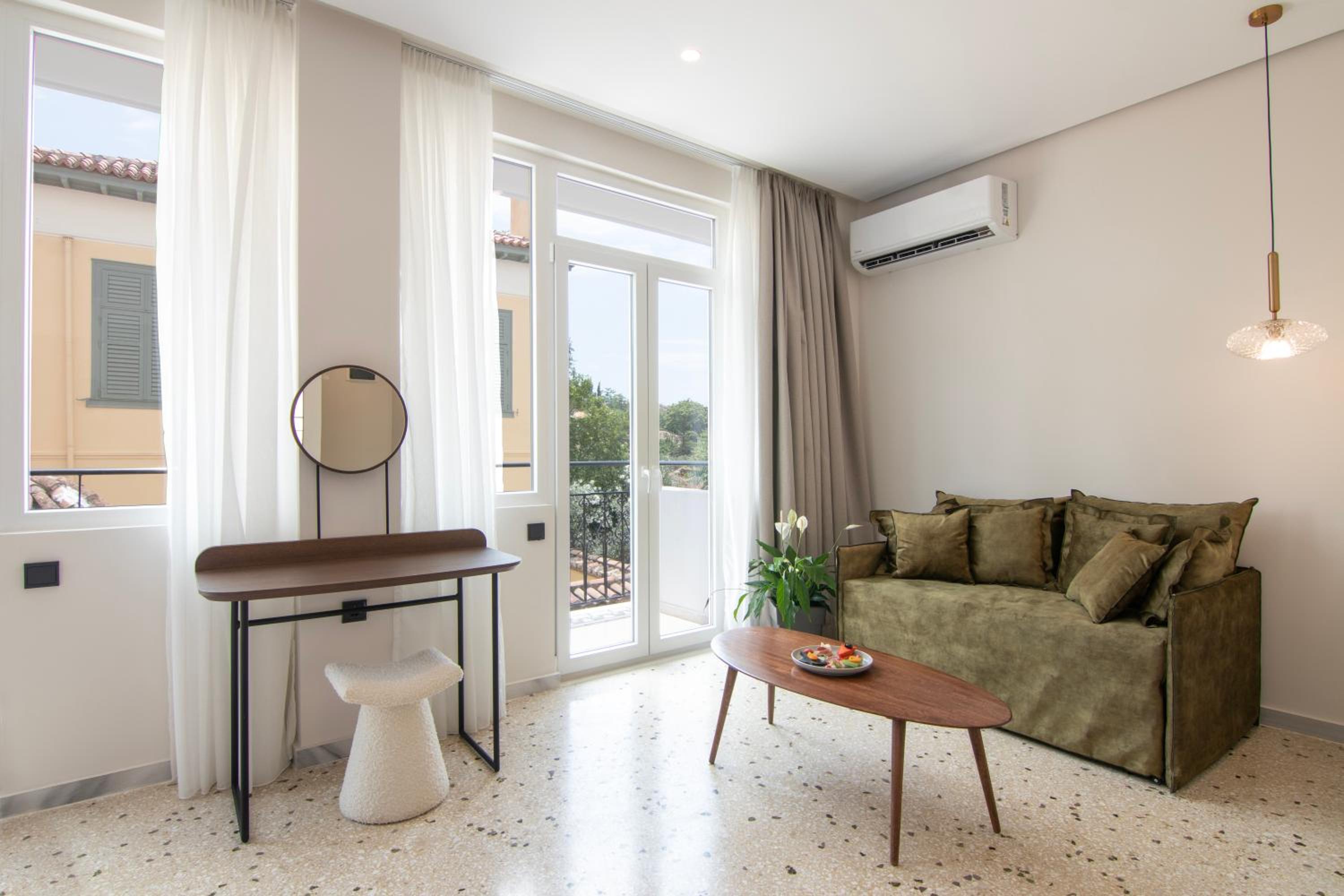 Superior Apartment with Partial Acropolis View & Balcony photo 1