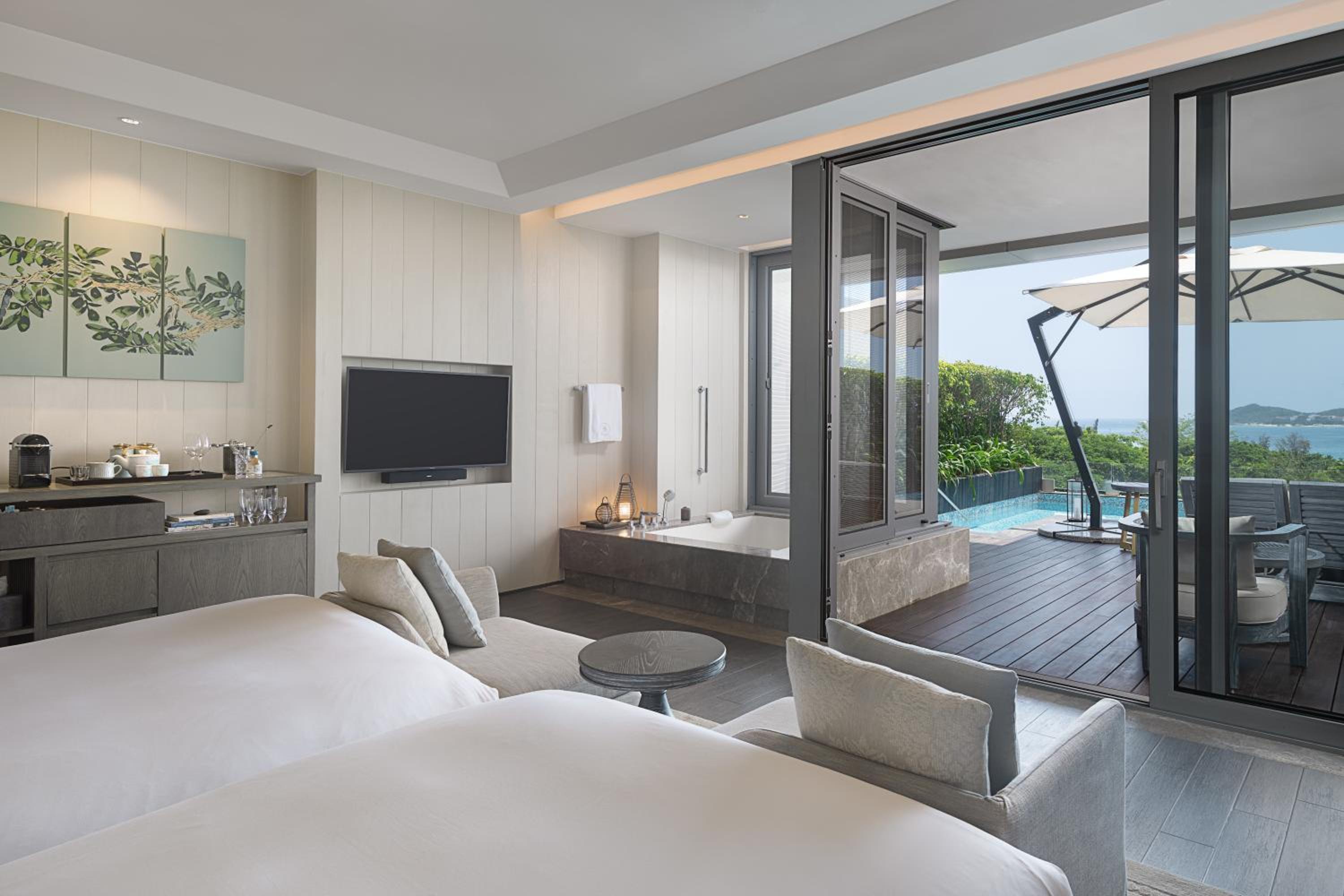 Seascape Ocean View Pool Twin