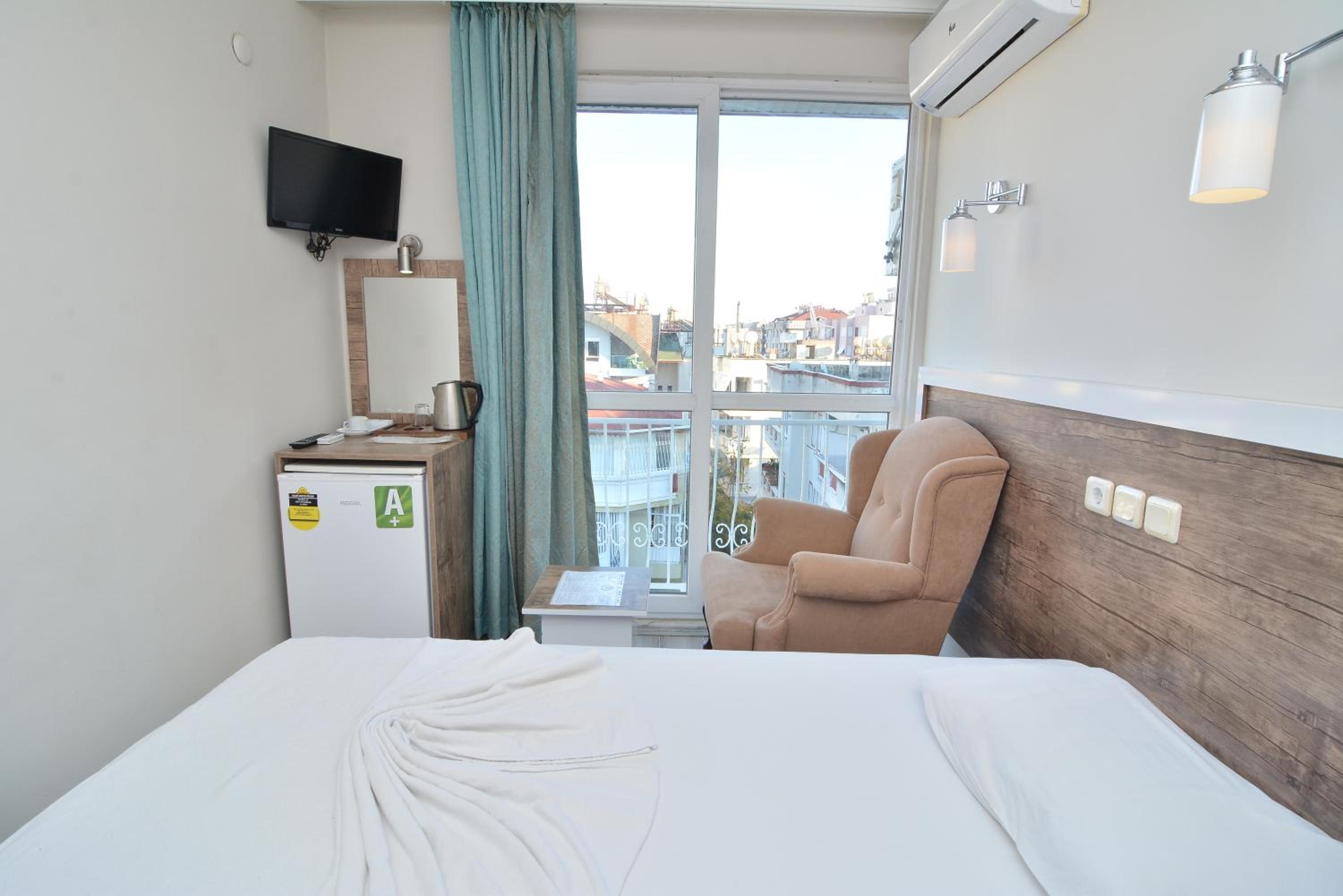 Single Room photo 1
